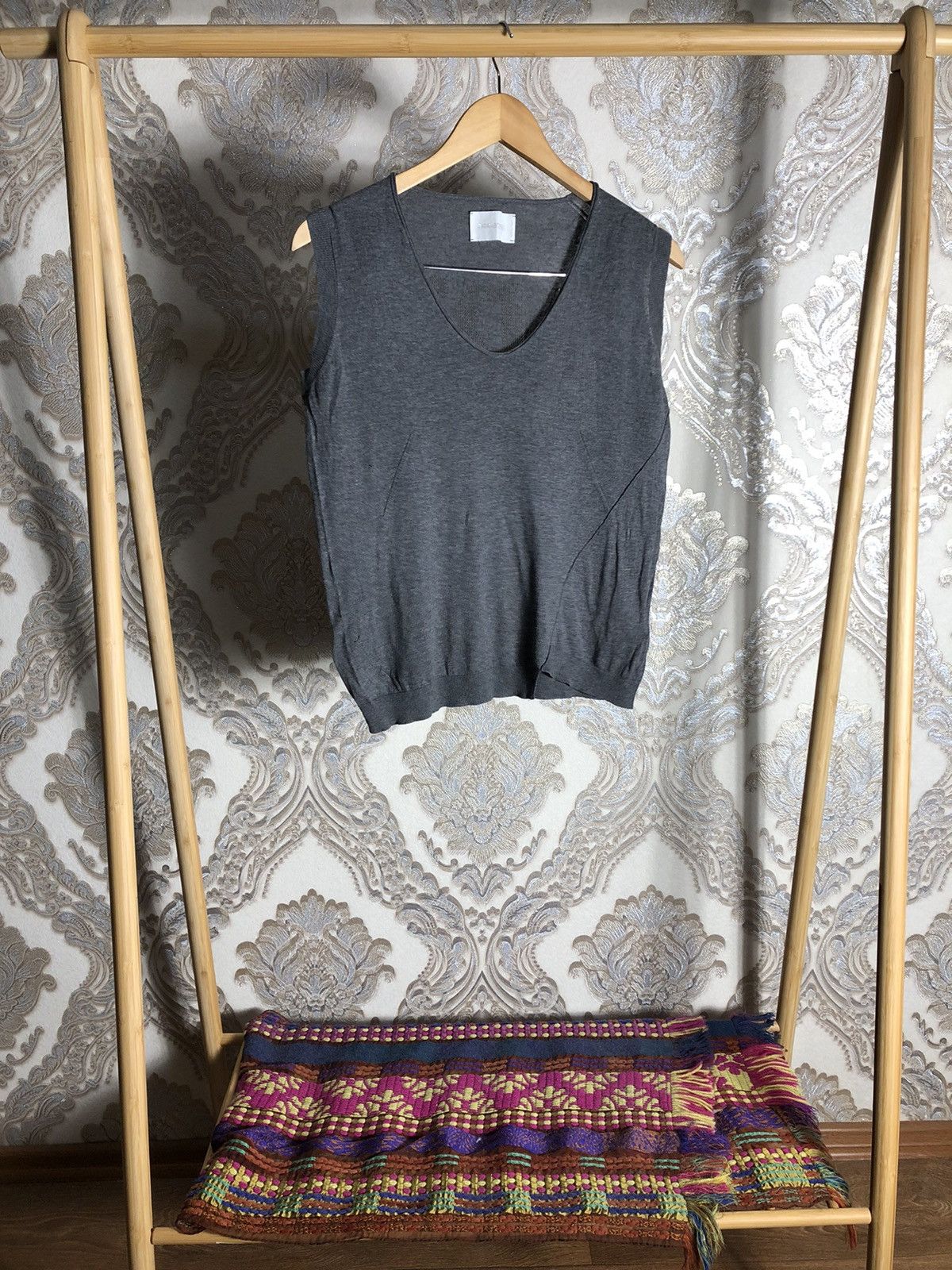 Zadig & Voltaire VINTAGE ZADIG & VOLTAIRE ITALIAN DESIGNER SLEEVELESS SWEATER Size S / US 4 / IT 40 - 2 Thumbnail