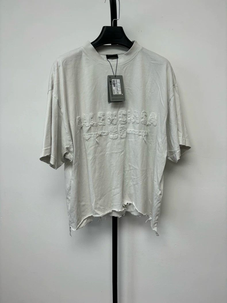 Balenciaga Balenciaga Logo Patch Short Sleeve T-Shirt-yf Size US M / EU 48-50 / 2 - 1 Thumbnail