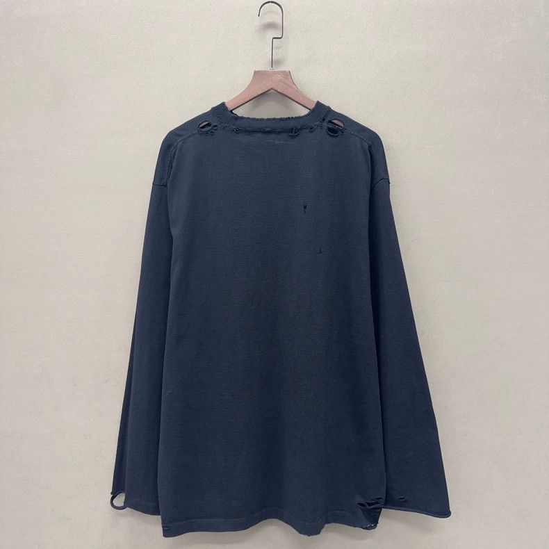 Balenciaga Balenciaga Signature printing destroys long sleeves Size US M / EU 48-50 / 2 - 4 Thumbnail