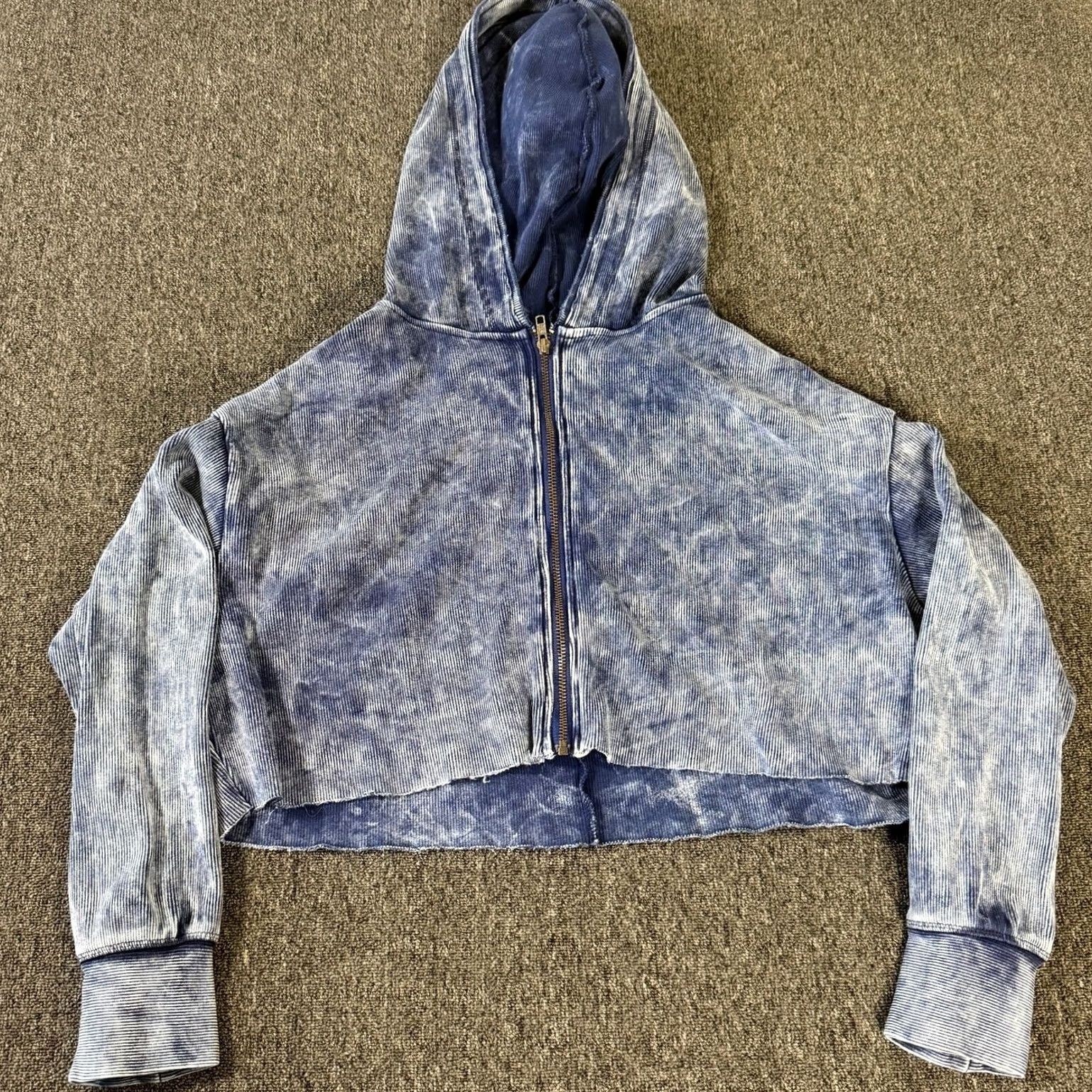 Urban Outfitters VINTAGE Urban Outfitters Navy Acid Wash Full Zip Cropped Longsleeve Small Women Shirt Size S / US 4 / IT 40 - 2 Thumbnail