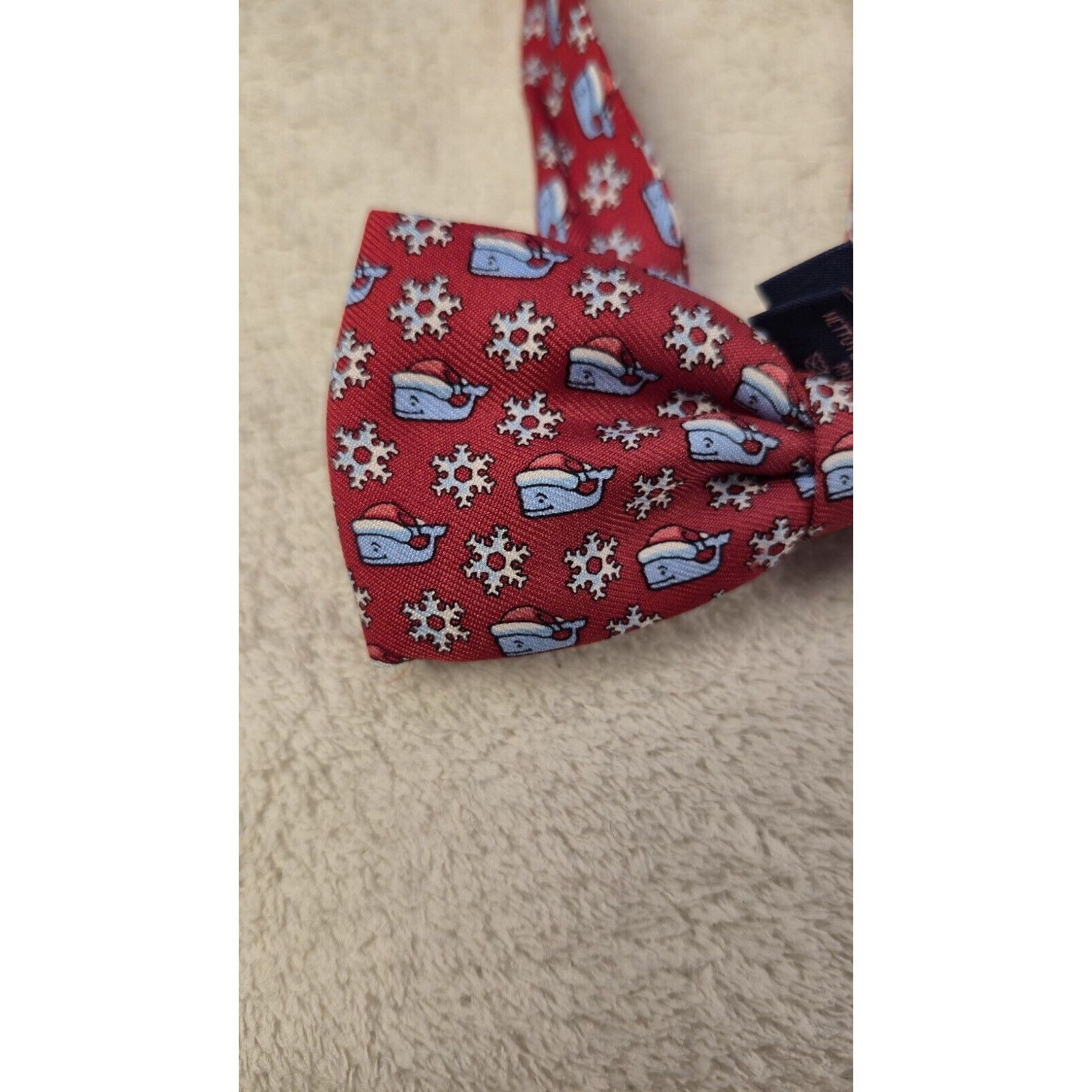 Vineyard Vines Vineyard Vines Bow Tie Silk Geometric Whale Christmas Red Size ONE SIZE - 4 Thumbnail