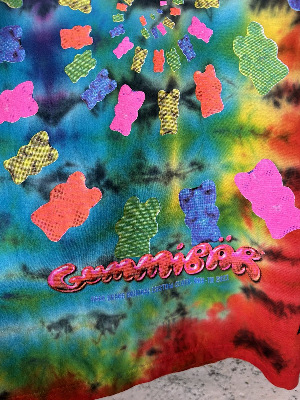 Vintage Vintage Gummies Bears Tie Dye Graphic Tee Alternative 90s Size US L / EU 52-54 / 3 - 5 Thumbnail