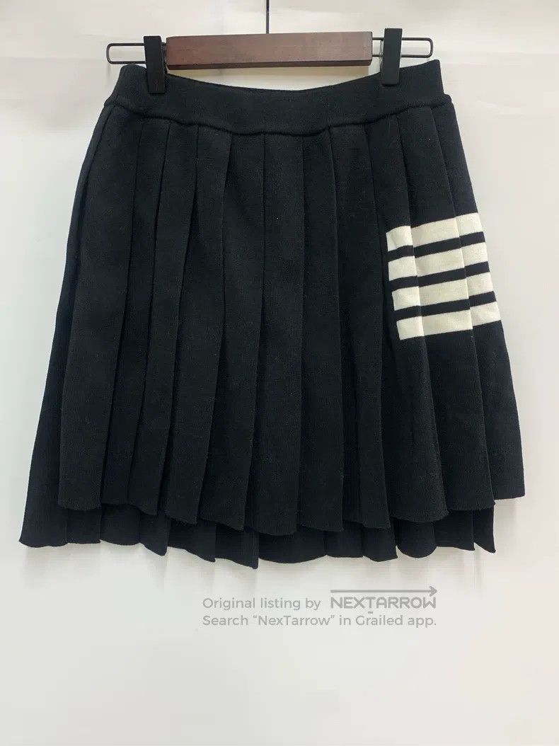 Thom Browne Thom Browne Black pleated skirt Size 25" / US 0 / IT 36 - 1 Thumbnail