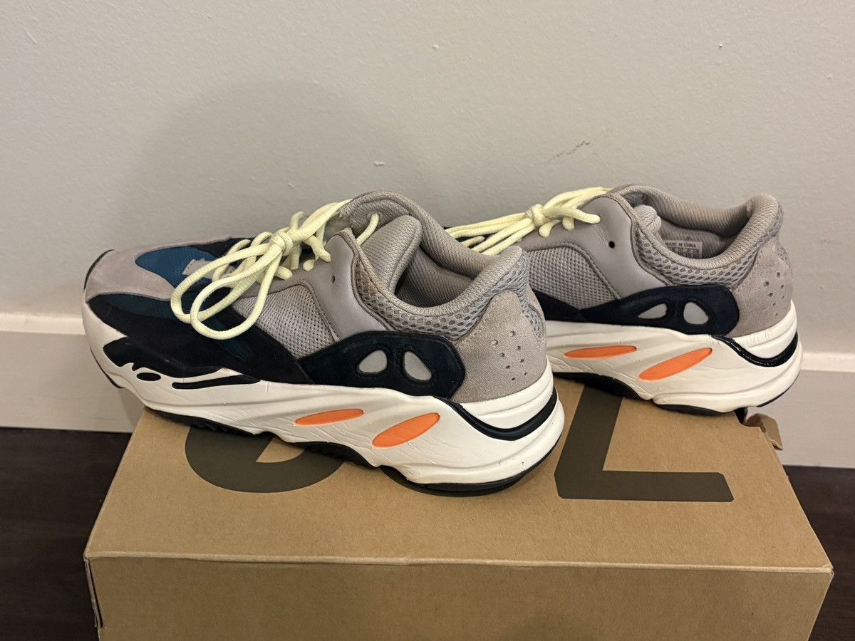Adidas × Kanye West Yeezy Boost 700 Size US 9 / EU 42 - 11 Thumbnail