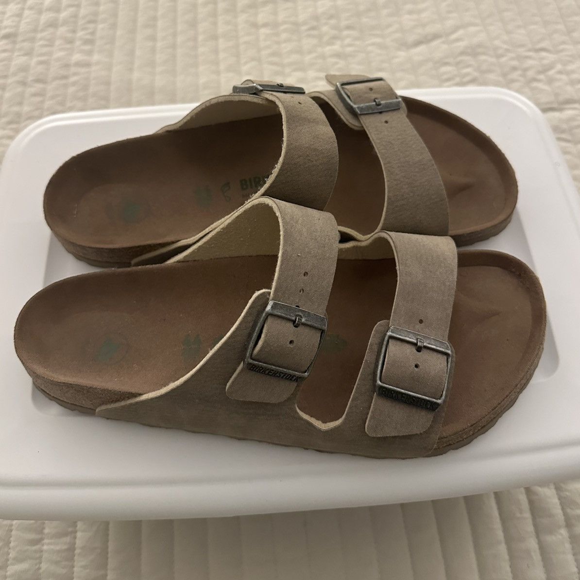 Birkenstock Birkenstock Arizona suede Taupe Tan Men’s Sandals Size US 11 / EU 44 - 3 Thumbnail