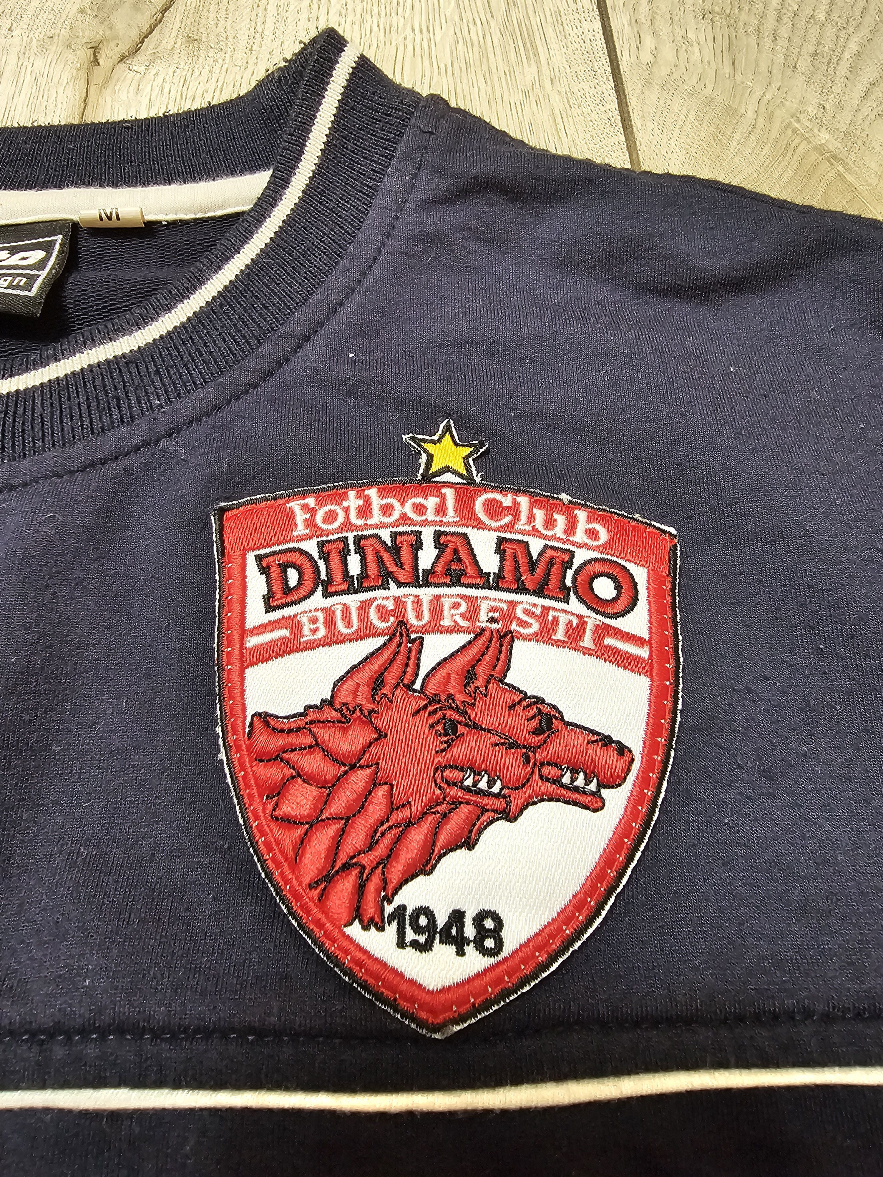 Vintage DYNAMO BUCHAREST VINTAGE TRAINING FOOTBALL SWEATSHIRT SOCCER Size US M / EU 48-50 / 2 - 4 Thumbnail
