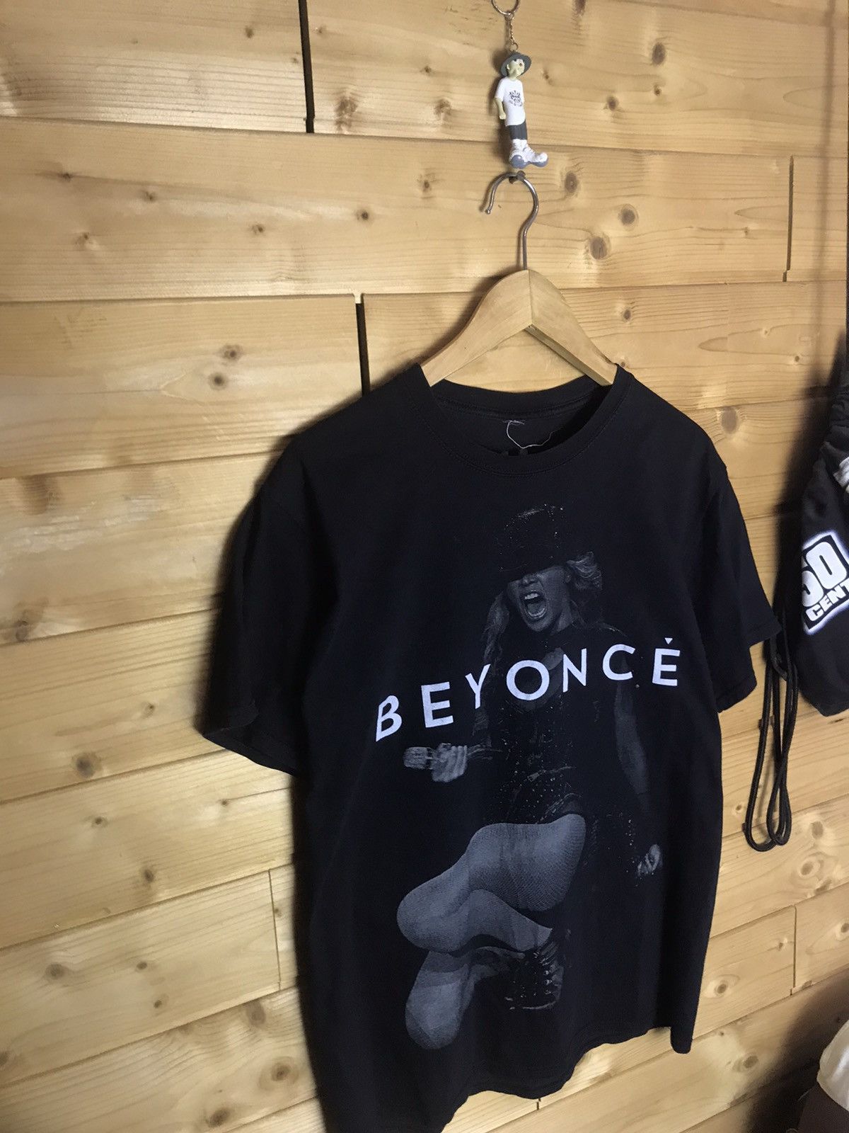 Band Tees Beyoncé Mrs. Carter 2014 tour t-shirt Size US M / EU 48-50 / 2 - 2 Thumbnail