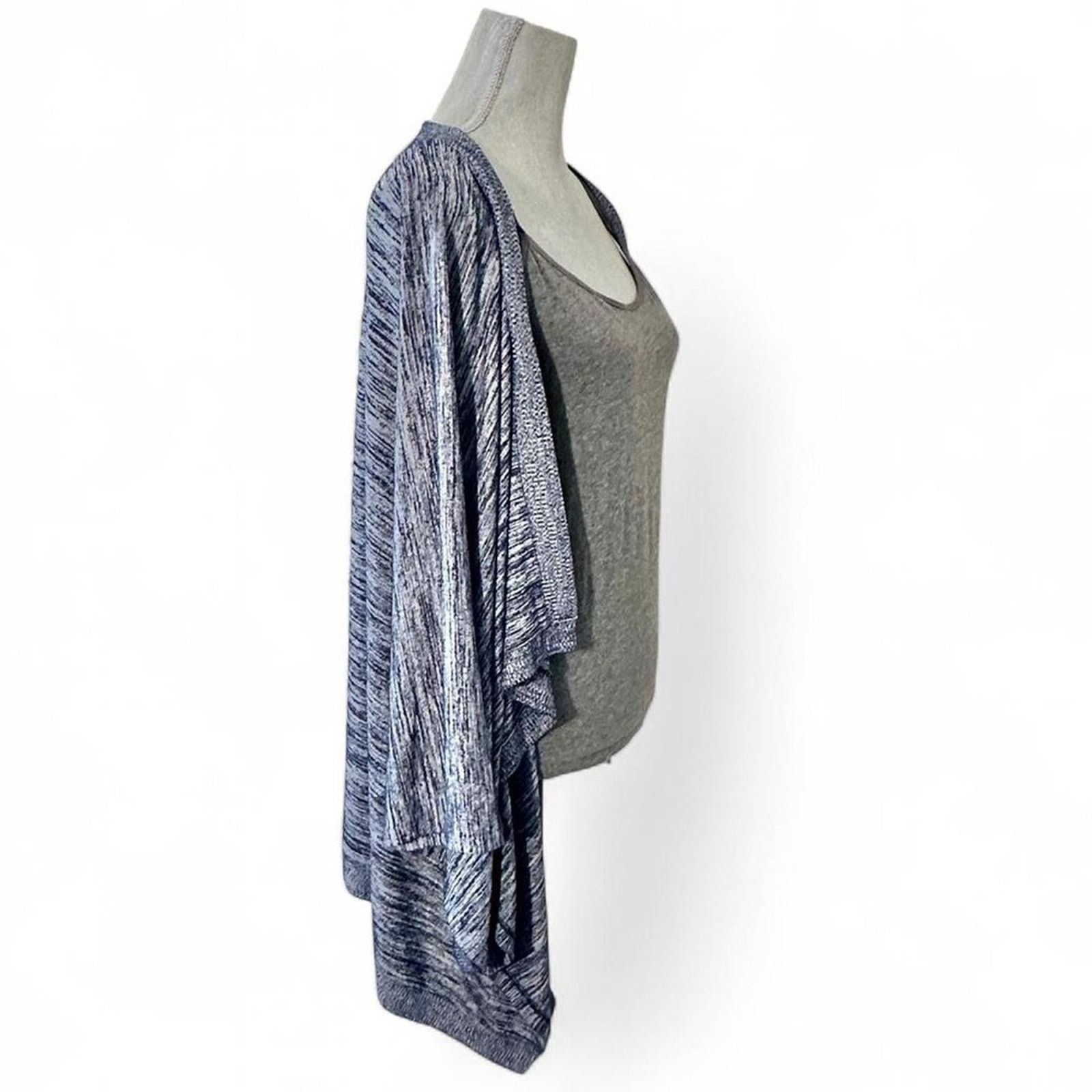 Banana Republic grey long shawl wrap banana republic Size ONE SIZE - 3 Thumbnail