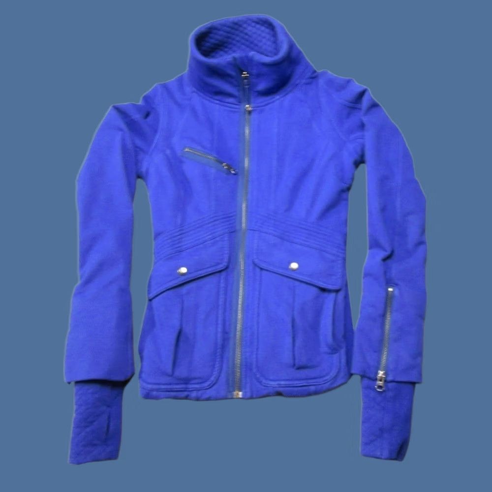 Lululemon Lululemon Jacket Womens Blue 4 Full Zip Quilted Thumbholes Its Happening Size S / US 4 / IT 40 - 1 Thumbnail