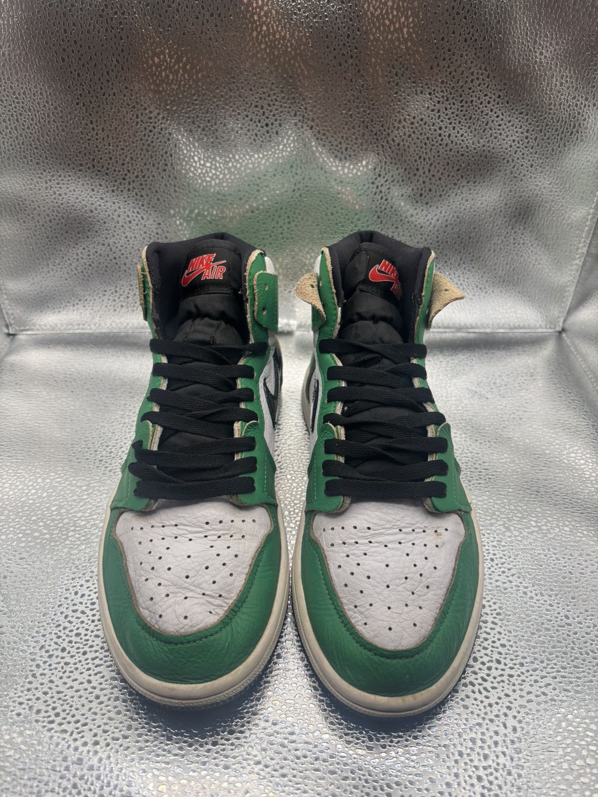 Jordan Brand Air Jordan 1 Lucky Green Size US 9.5 / IT 39.5 - 2 Thumbnail