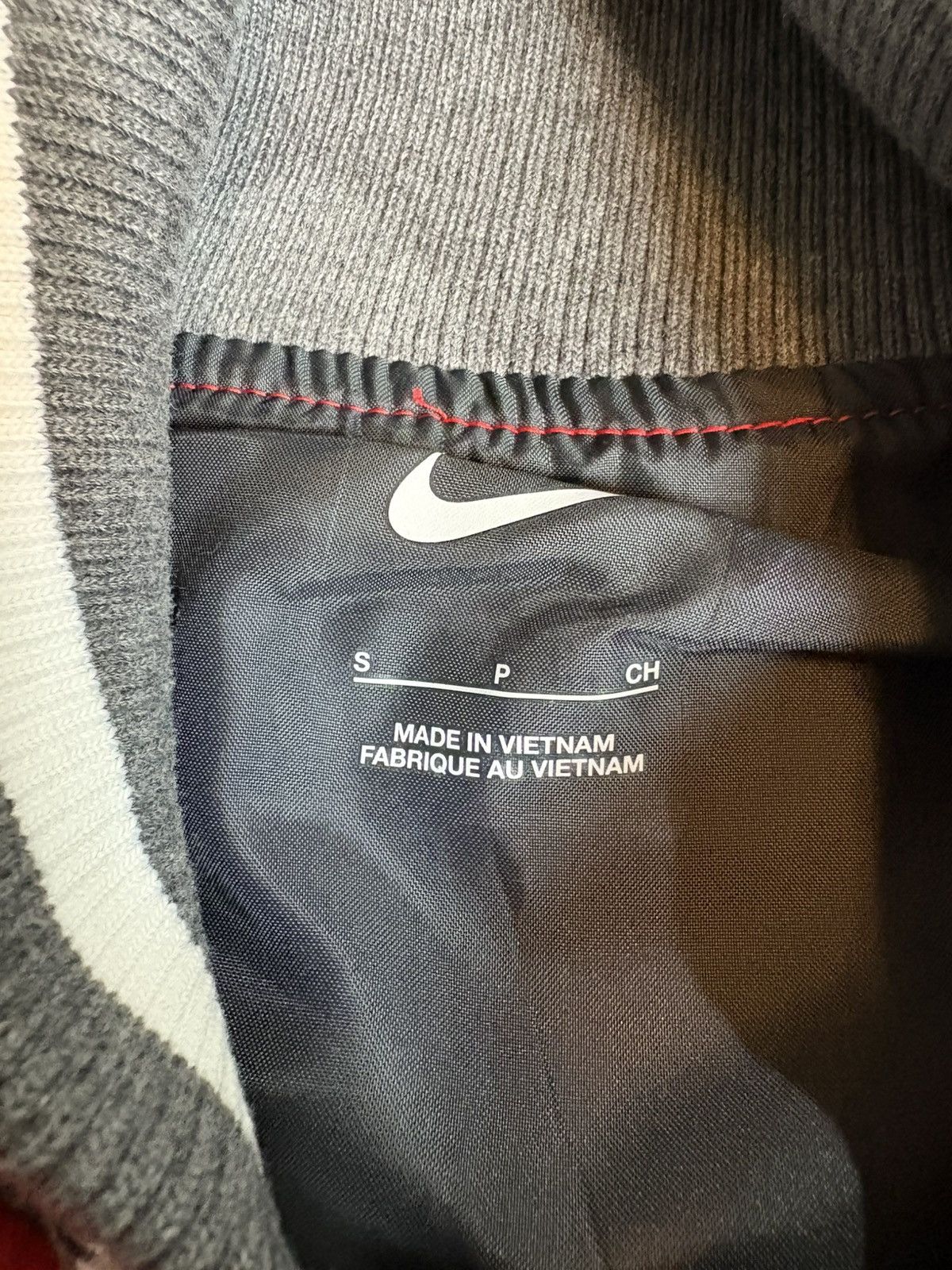 Nike Nike Team Varsity Football Letterman’s Red DJ5971-657 Mens S Size US S / EU 44-46 / 1 - 8 Thumbnail