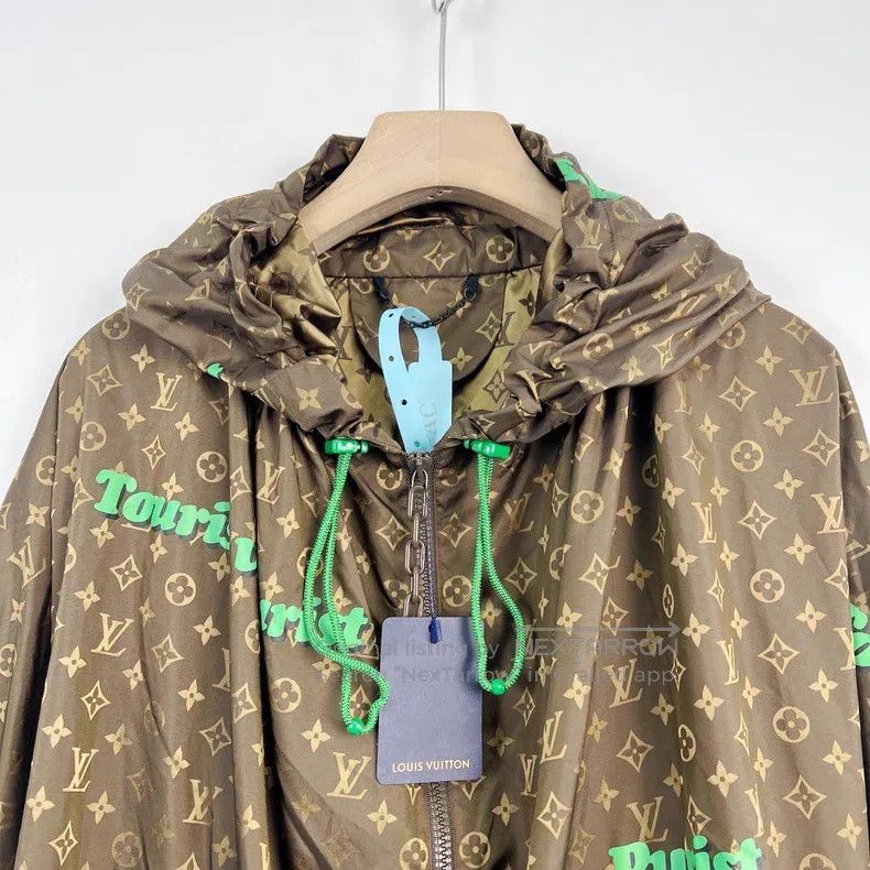 Louis Vuitton Louis Vuitton Brown monogrammed LOgo full print classic ho Size US M / EU 48-50 / 2 - 3 Thumbnail