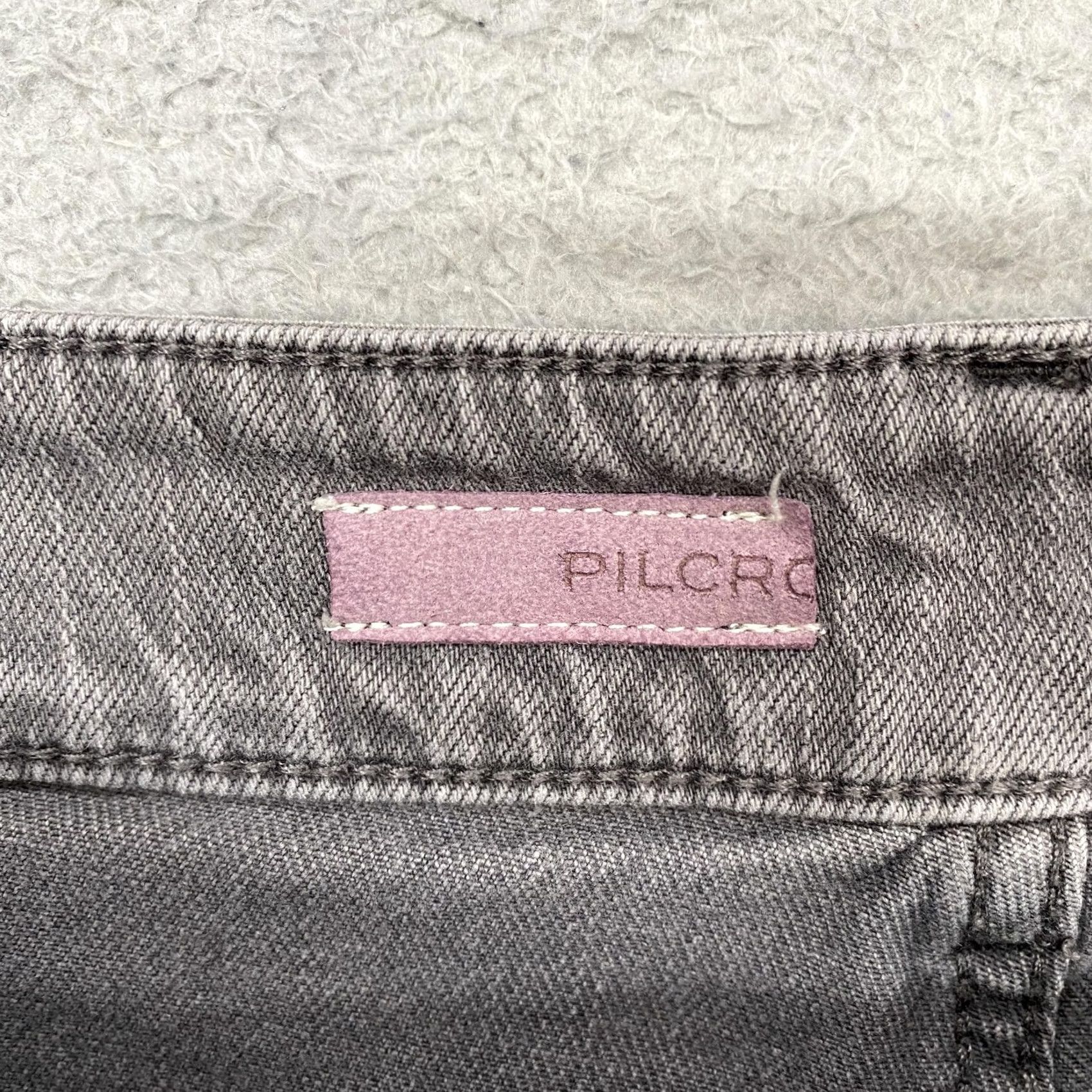 Vintage Pilcro Slouchy Jeans Womens 27 Charcoal Wash Mid Rise Distressed Stretch Denim Jeans for Women 27 in Gray Denim Size 27" / US 4 / IT 40 - 5 Thumbnail