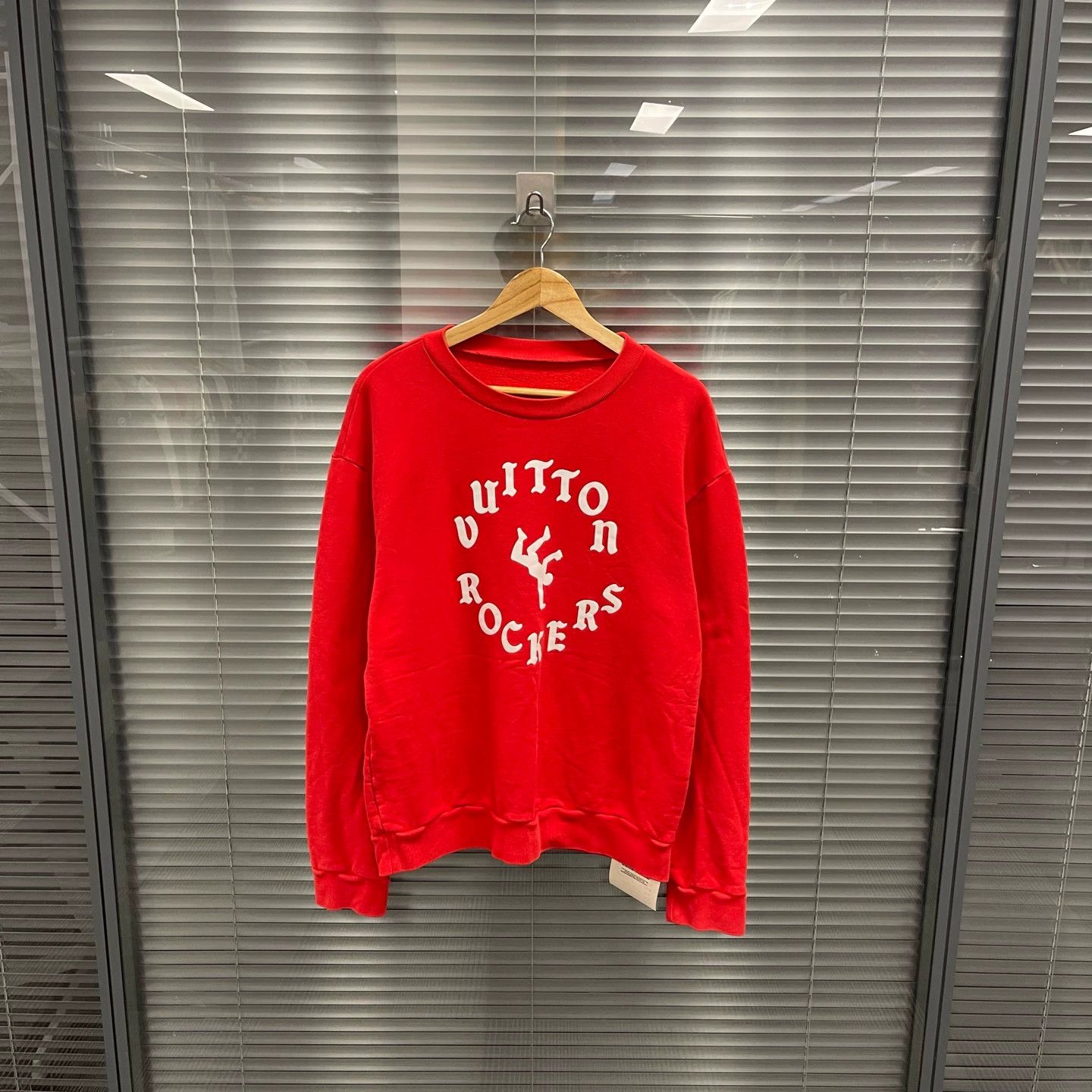Louis Vuitton LV Clock Red Lettering St L 99 New No Tag Sweatshirt Size US L / EU 52-54 / 3 - 1 Thumbnail