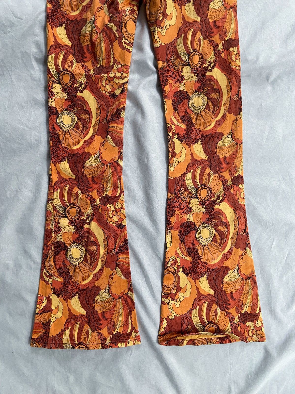 Hysteric Glamour HYSTERIC GLAMOUR PRINTED FLOWERS FLARED PANTS Size 29" - 15 Thumbnail