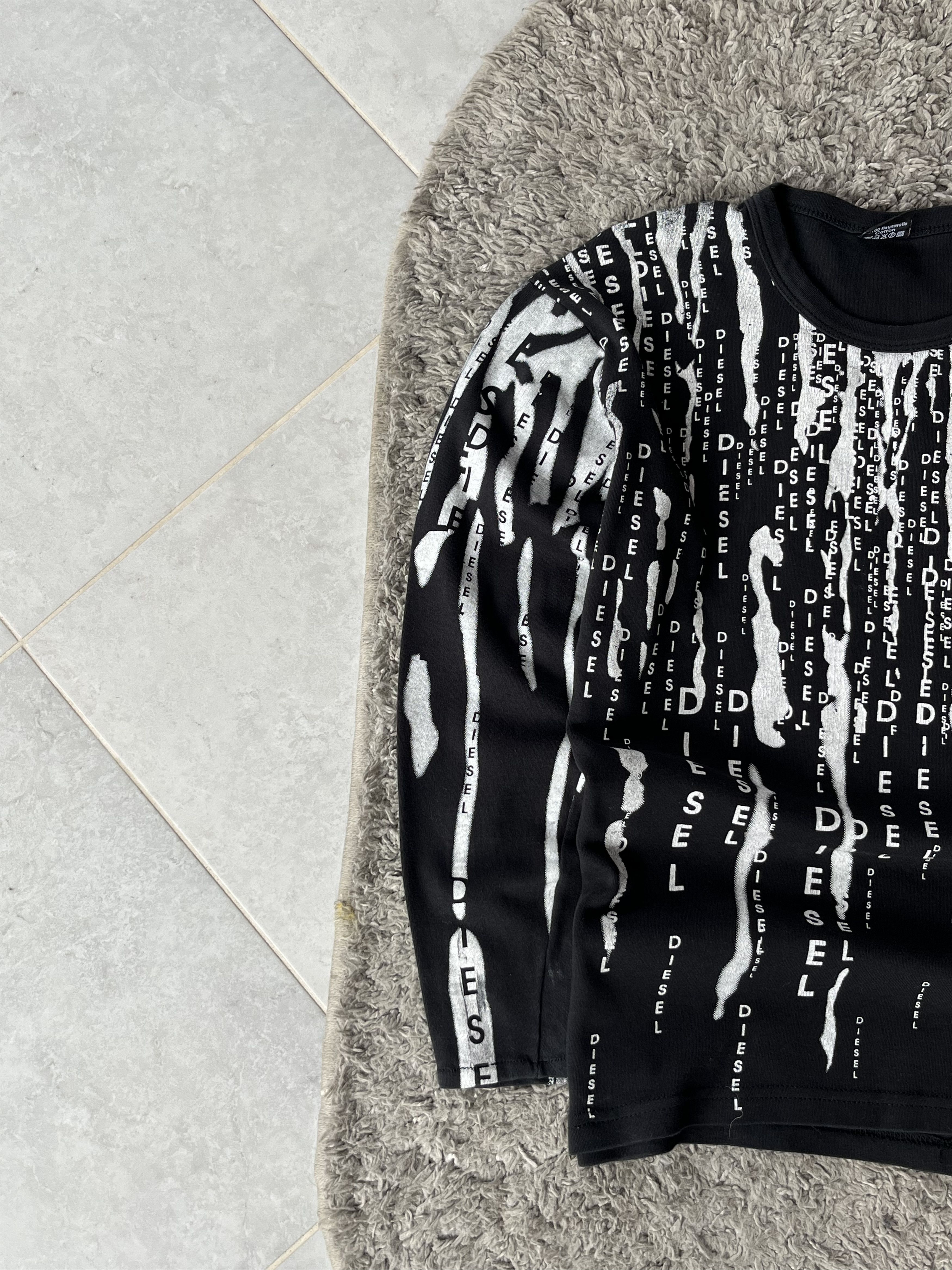 Diesel DIESEL Style Vintage Long Sleeve Monogram Drops size L(M) Size US L / EU 52-54 / 3 - 3 Thumbnail