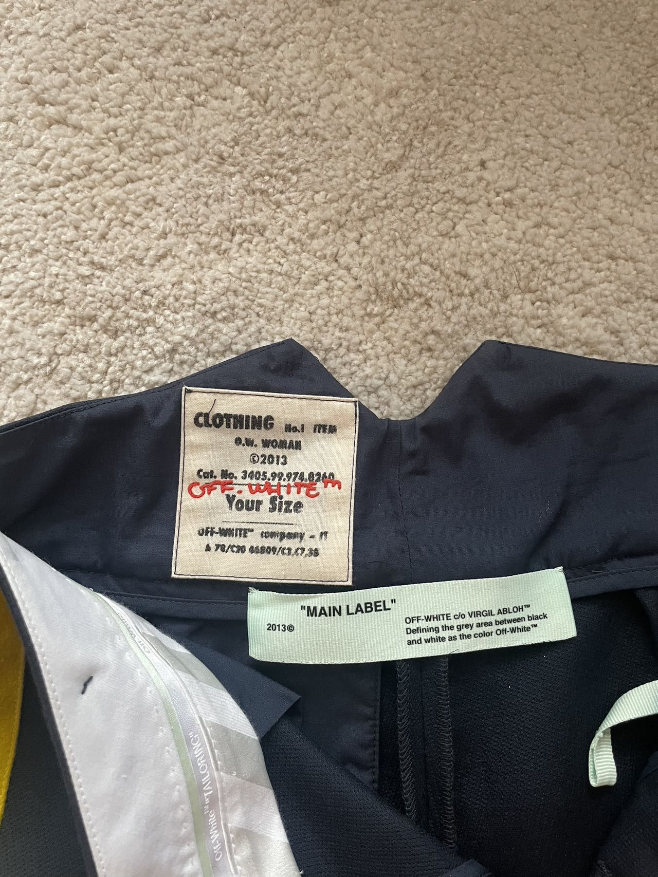 Off-White Off-White Cropped Side Stripe Trousers Size 25" / US 0 / IT 36 - 8 Thumbnail