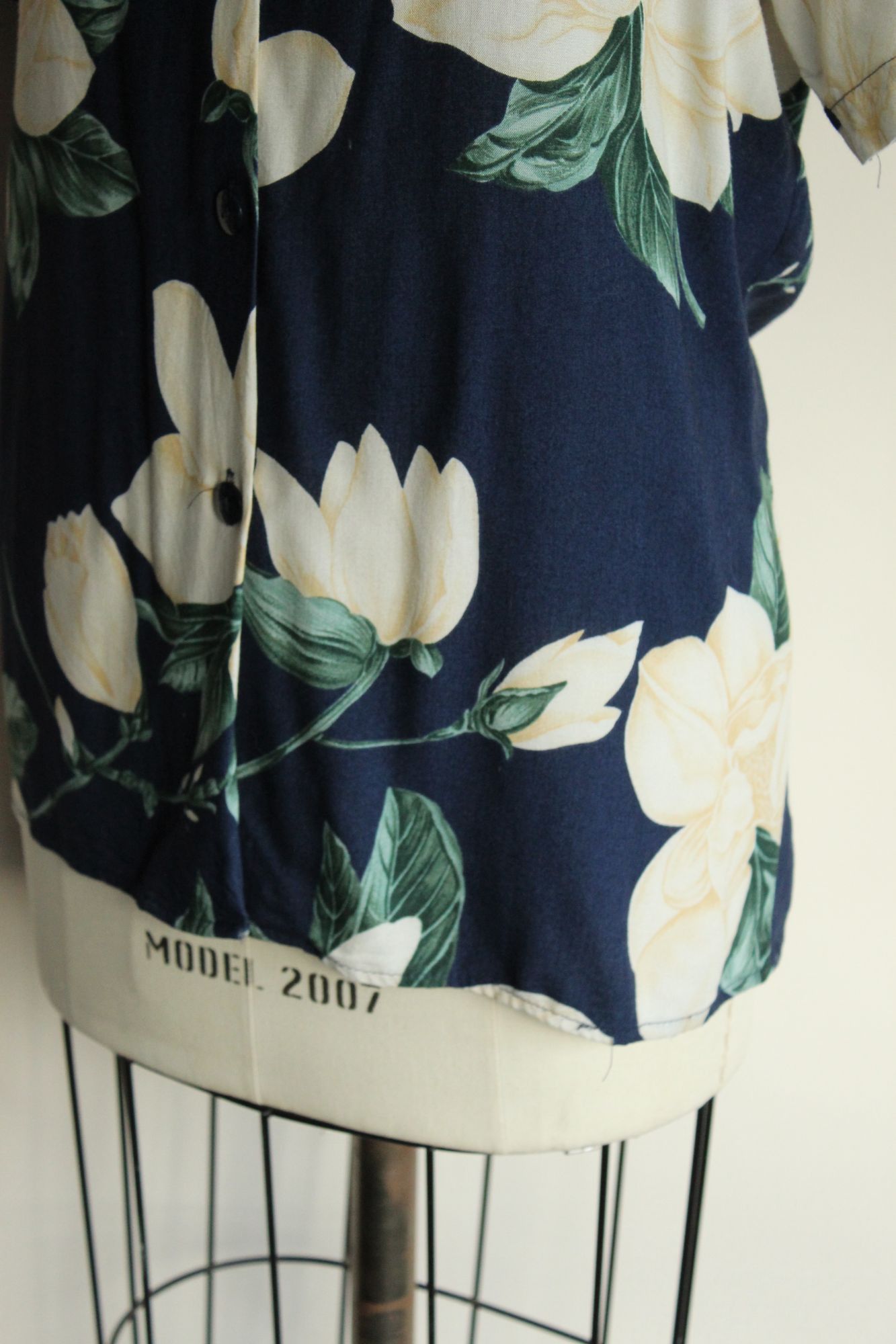 Other Sag Harbor Womens Shirt, Size Medium Button Down Hawaiian Pr Size M / US 6-8 / IT 42-44 - 9 Thumbnail