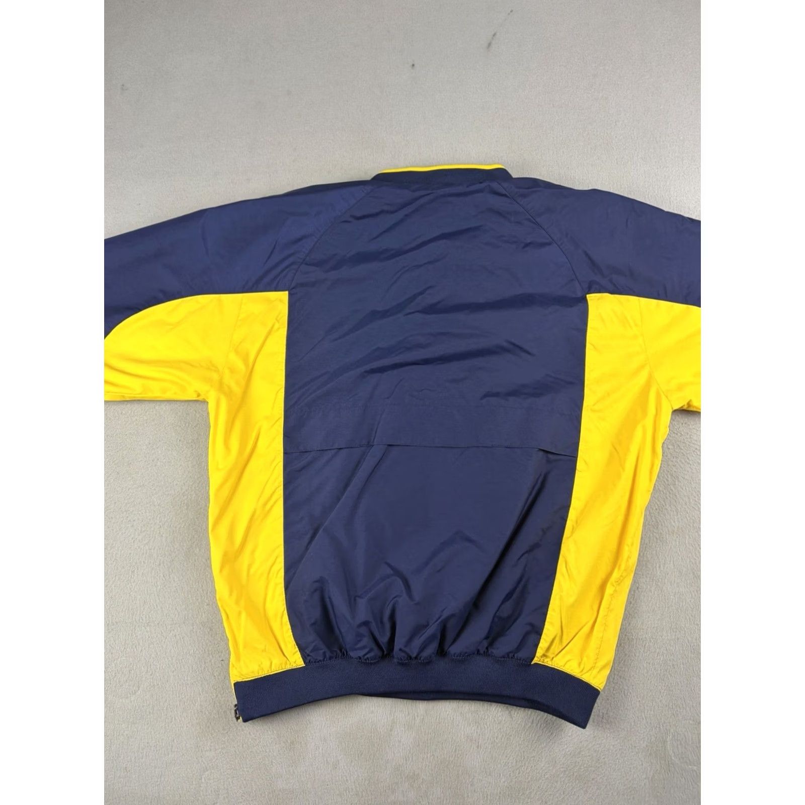 Nike VINTAGE Nike Michigan Wolverines Windbreaker Pullover Mens S Center Swoosh Jacket Size US S / EU 44-46 / 1 - 5 Thumbnail