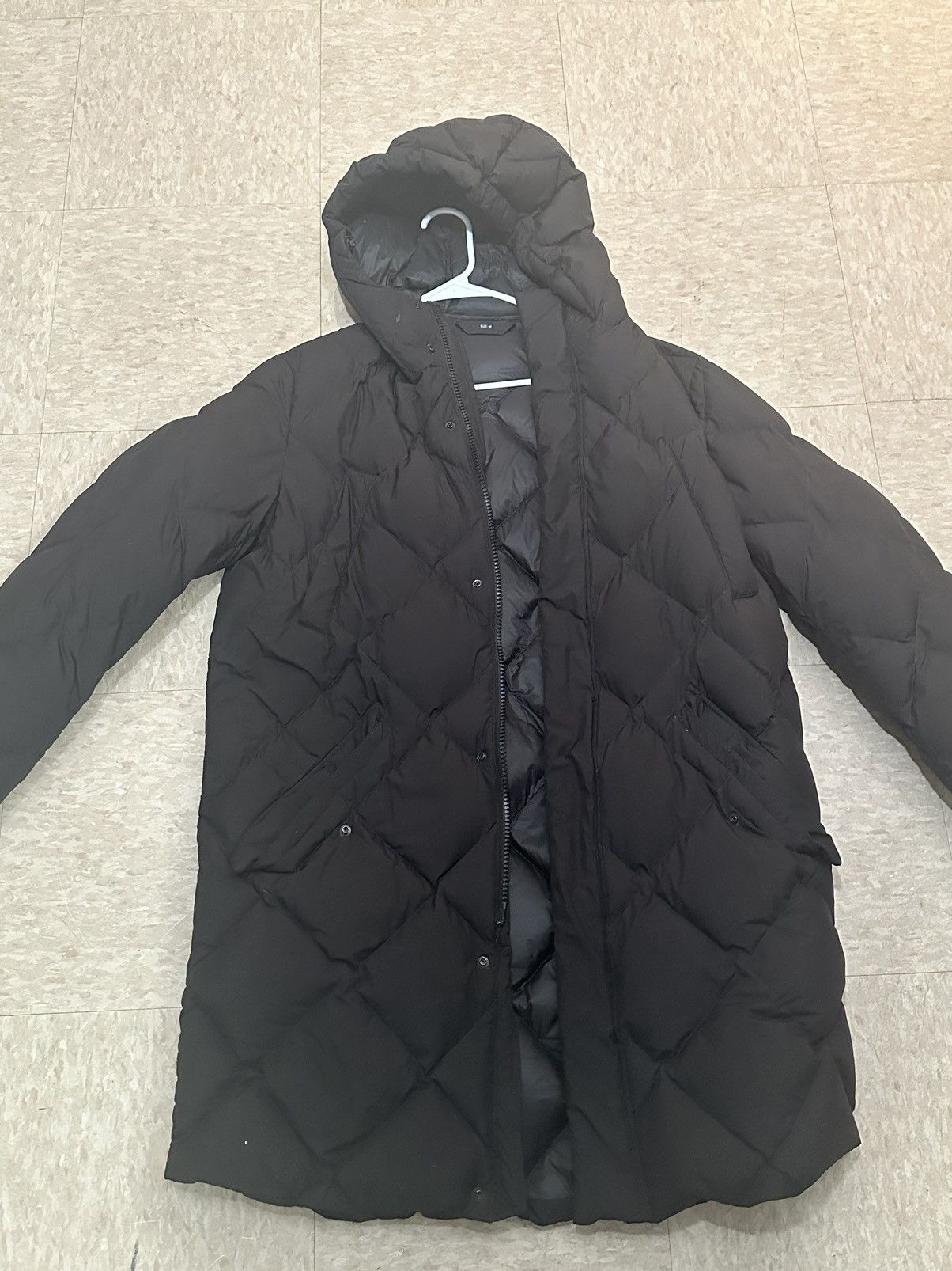 image of Zara Light Winter Coat Very Good Quality in Black, Men's (Size Medium)