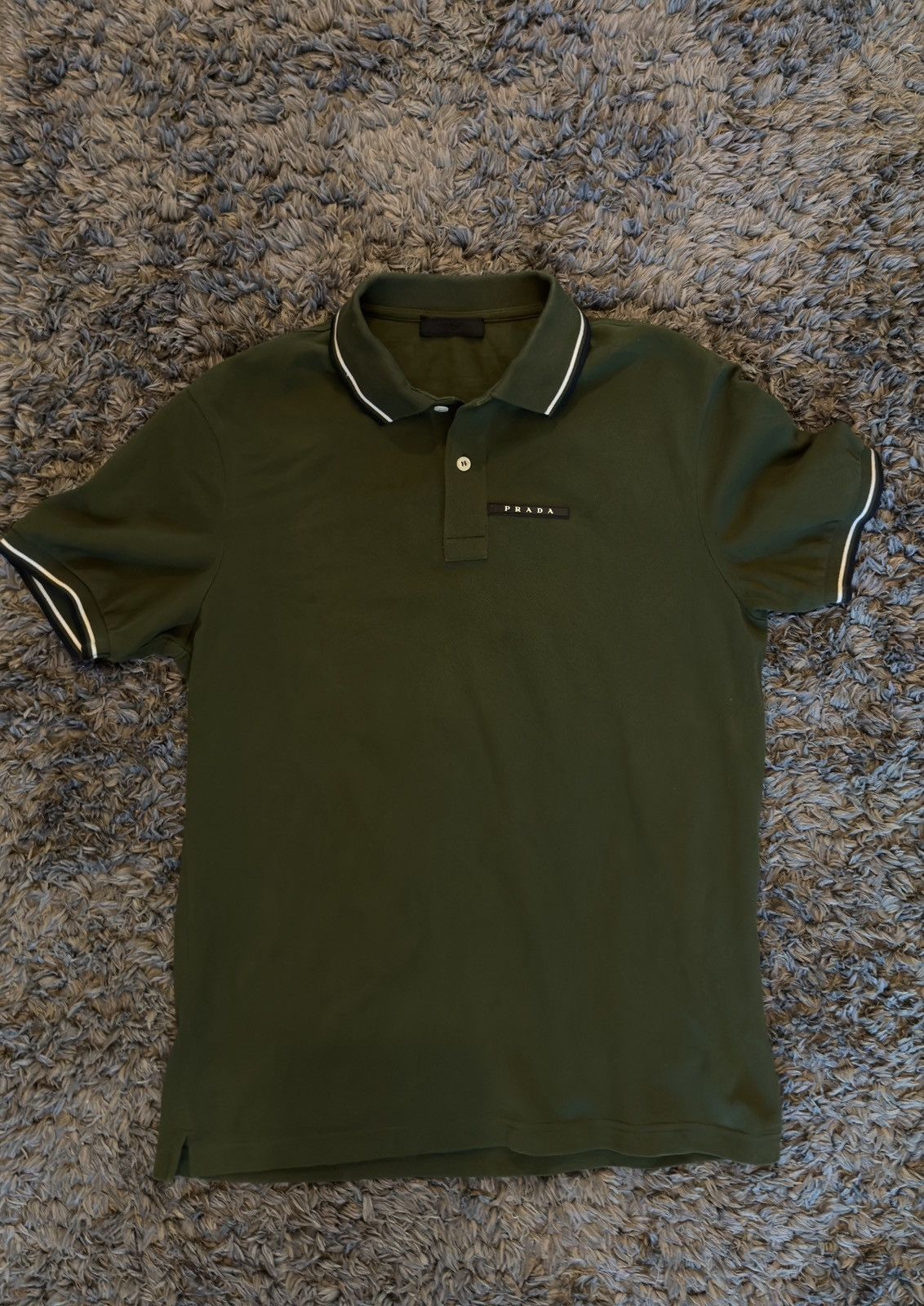 Prada Prada green khaki polo shirt button basic luxury Size US M / EU 48-50 / 2 - 10 Thumbnail