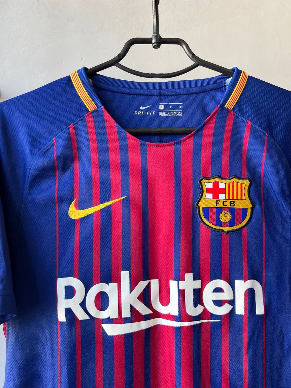 Nike 2017/18 BARCELONA FC #15 PAULINHO HOME SOCCER JERSEY SHIRT S Size US S / EU 44-46 / 1 - 5 Thumbnail