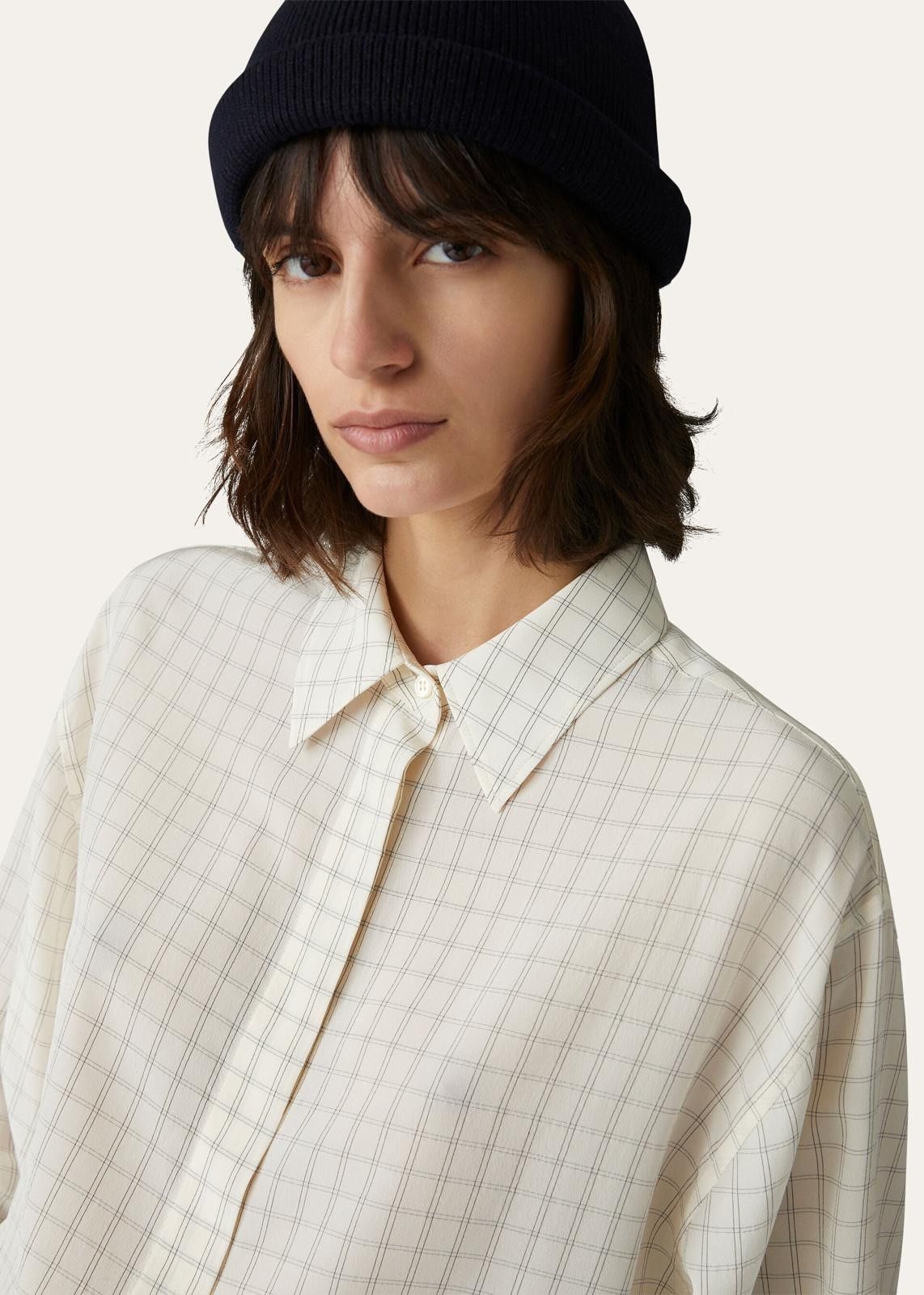 Loro Piana o1srvl11e0824 Elisabette Pencil Fancy Silk Shirt in White Size XL / US 12-14 / IT 48-50 - 4 Thumbnail