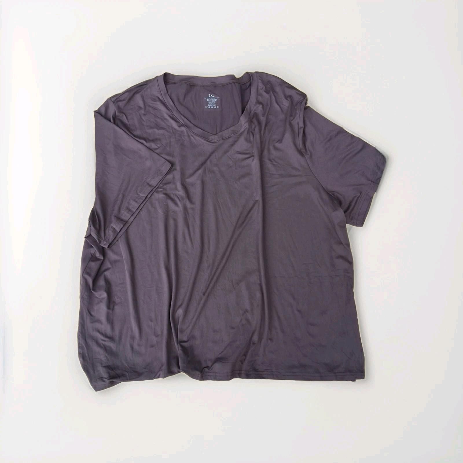 The Unbranded Brand Unbranded Women's V-Neck Short Sleeve Top - Plus Size 3XL Size 3XL / US 20-22 - 1 Thumbnail