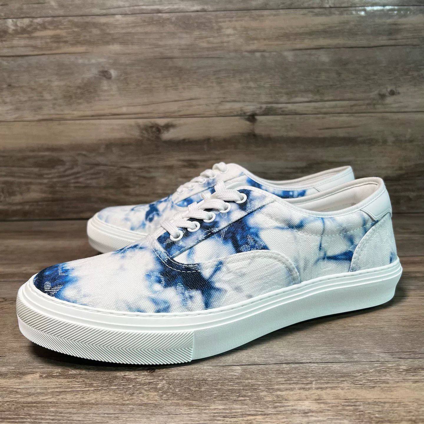 Louis Vuitton Louis Vuitton Tie-Dye Multi Lowtop Sneakers 9 Men Size US 9 / EU 42 - 1 Thumbnail