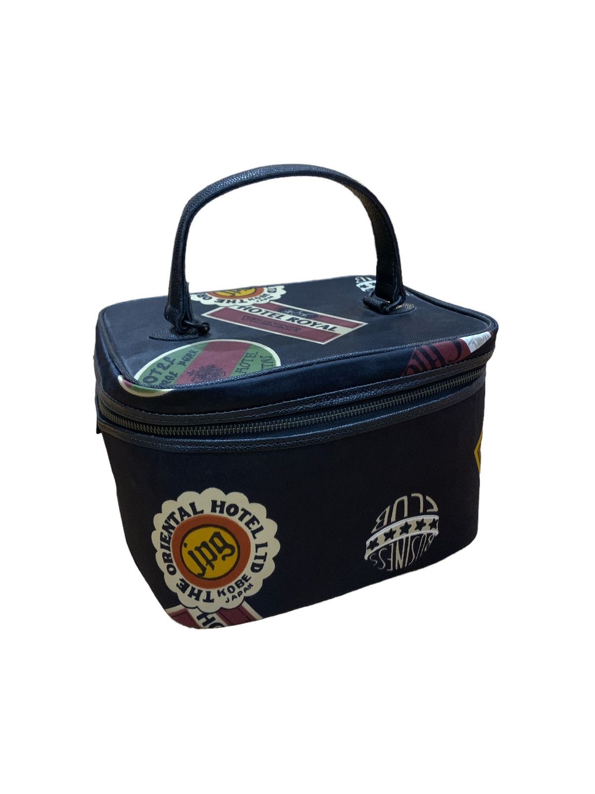 Jean Paul Gaultier JPG INTERNATIONAL HOTEL PASS TOILETRY POUCH COSMETIC BAG Size ONE SIZE - 1 Thumbnail