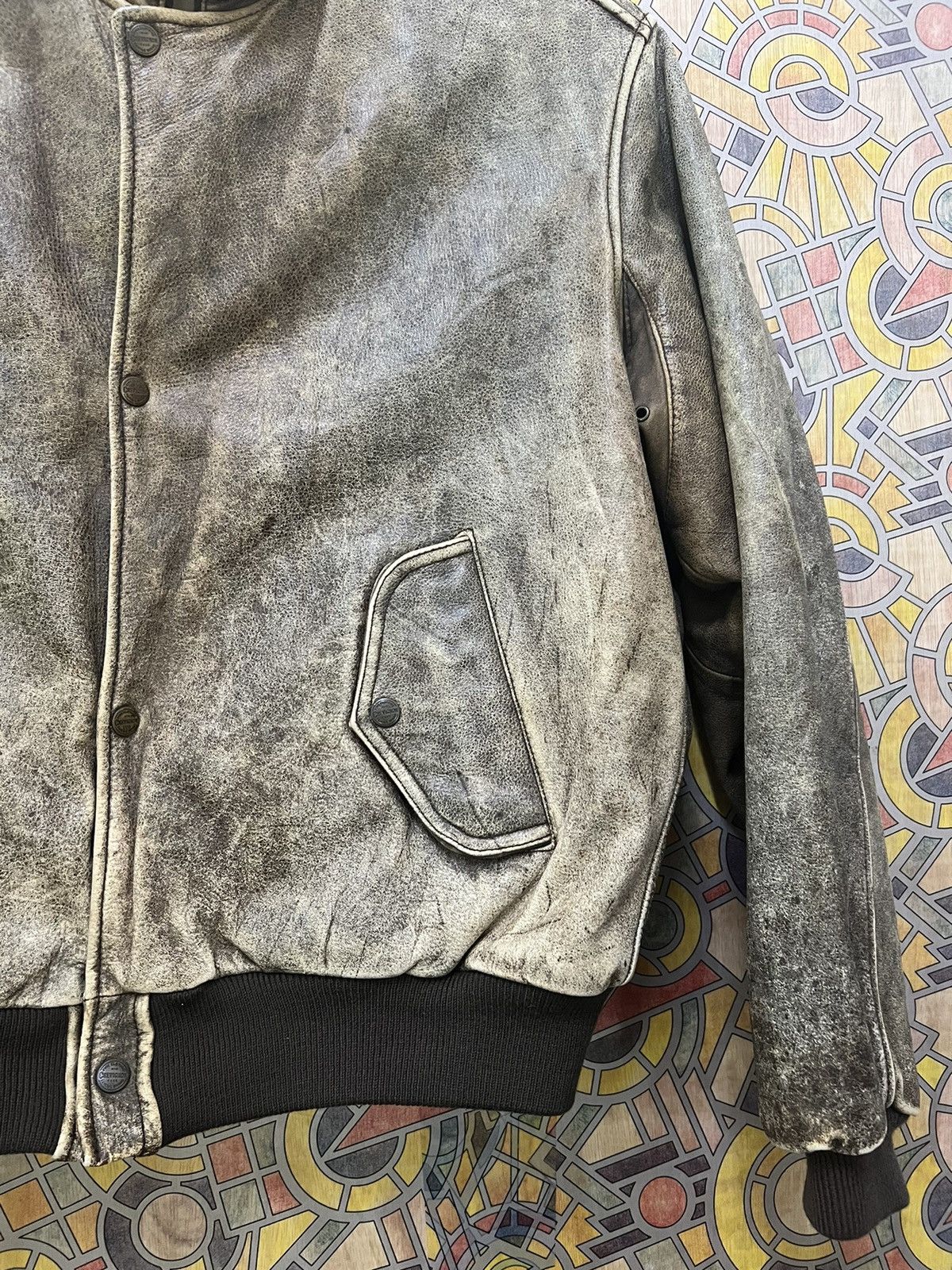 Chevignon Leather flight jacket CHEVIGNON ROLL AIRFLYTE. (GJ36) Size US M / EU 48-50 / 2 - 18 Thumbnail