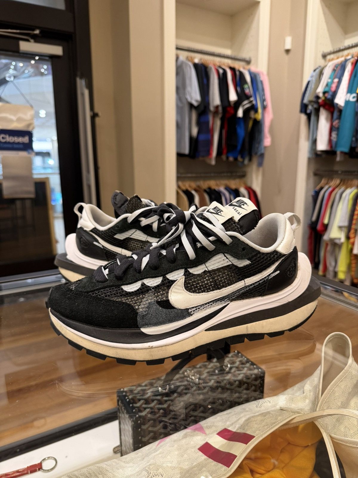 Nike × Sacai Sacai x Nike Vaporwaffle - Black White Size US 8 / EU 41 - 3 Thumbnail