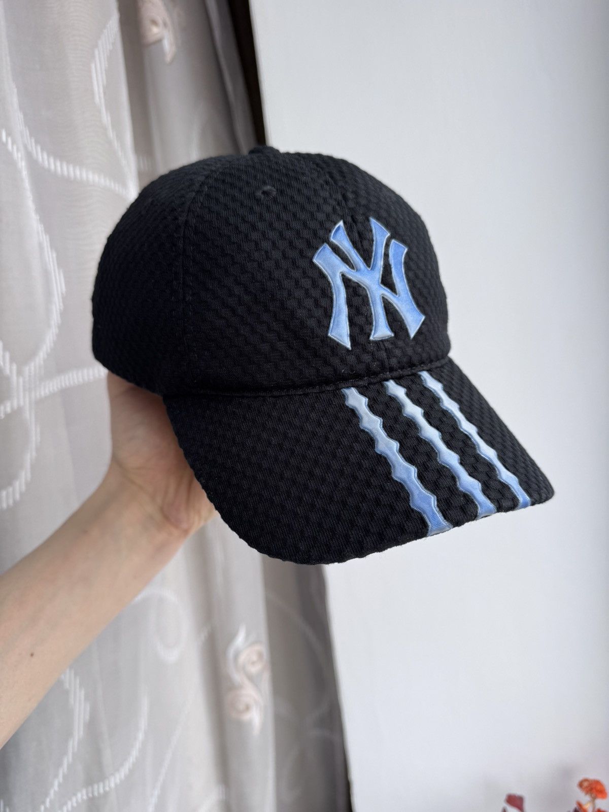 Adidas Vintage Adidas New York Yankees Cap Black Mesh Rare Hat NY Size ONE SIZE - 1 Thumbnail