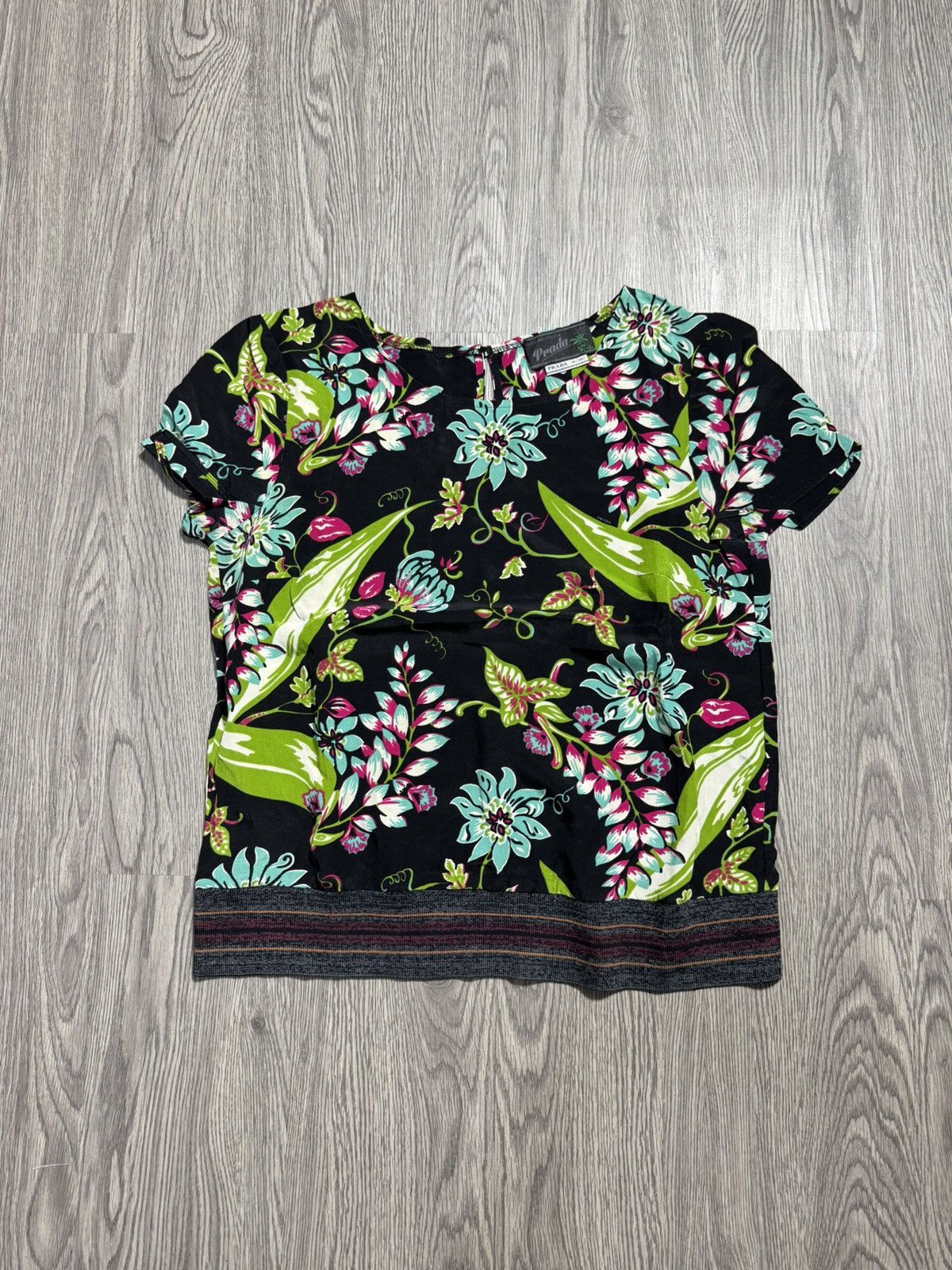 Prada Prada Full Print Rose Size M / US 6-8 / IT 42-44 - 1 Thumbnail