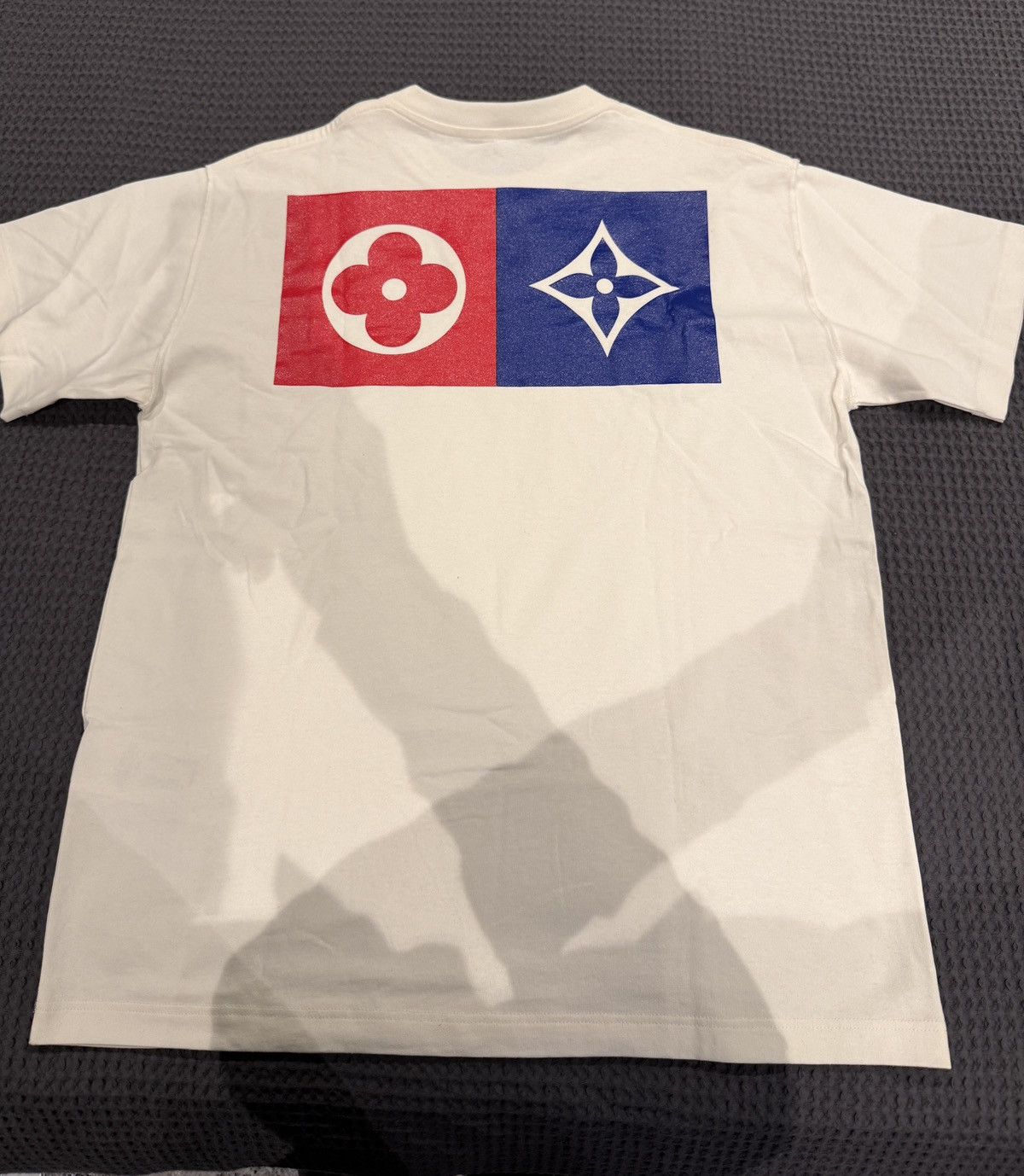 Louis Vuitton Louis Vuitton T-Shirt Size US M / EU 48-50 / 2 - 2 Thumbnail