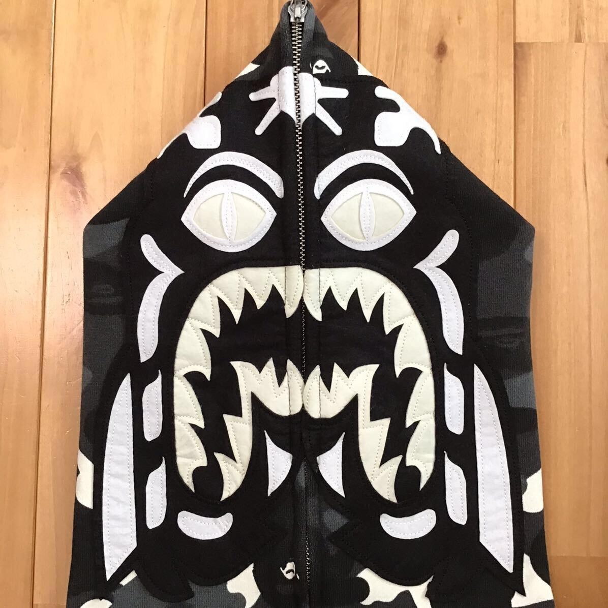 Bape 💫Glow in the dark💫 BAPE City camo Long Tiger full zip hoodie Size US L / EU 52-54 / 3 - 4 Thumbnail