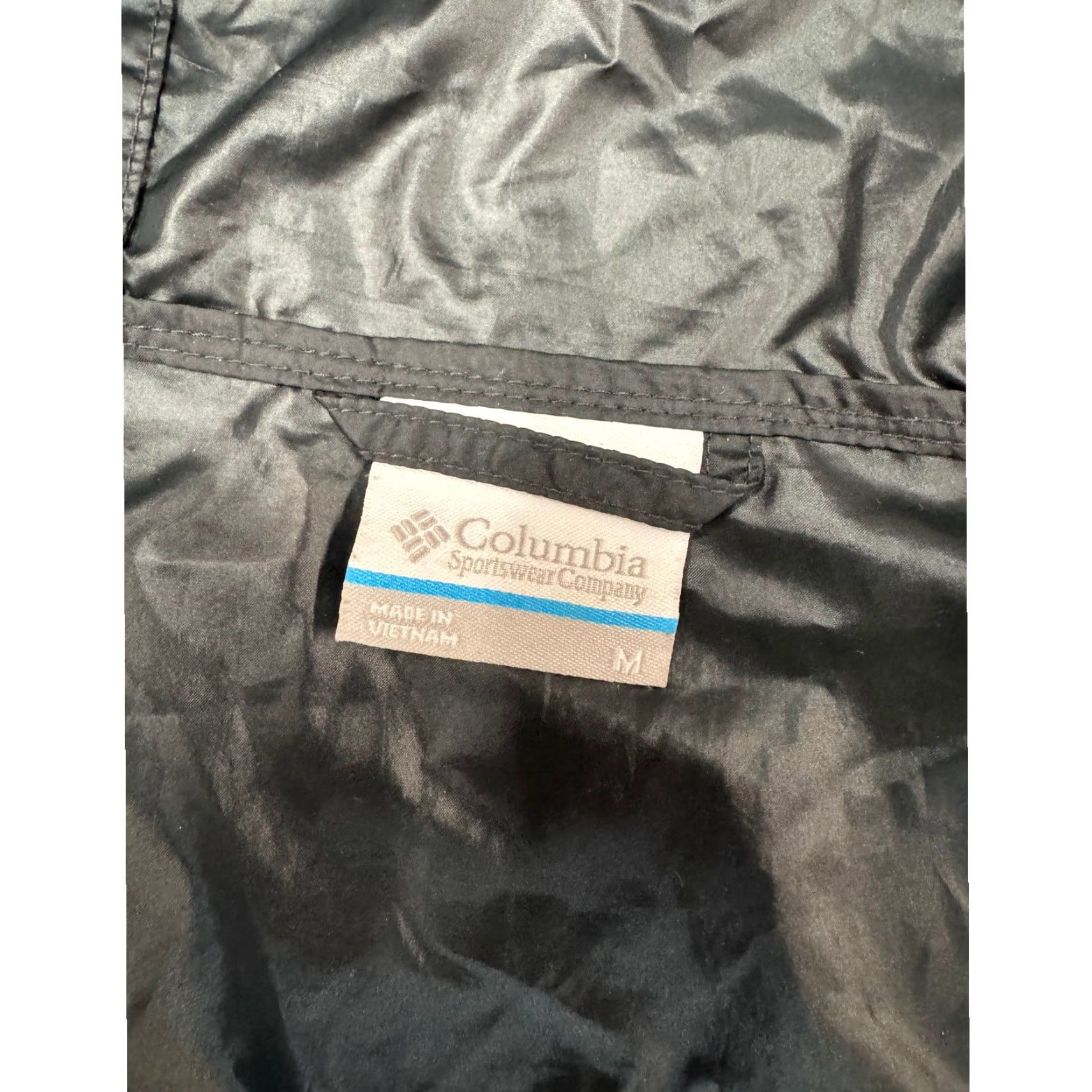 Vintage VINTAGE Columbia Jacket Mens Black M Flashback Windbreaker Lightweight Hooded Zip Front Size US M / EU 48-50 / 2 - 4 Thumbnail