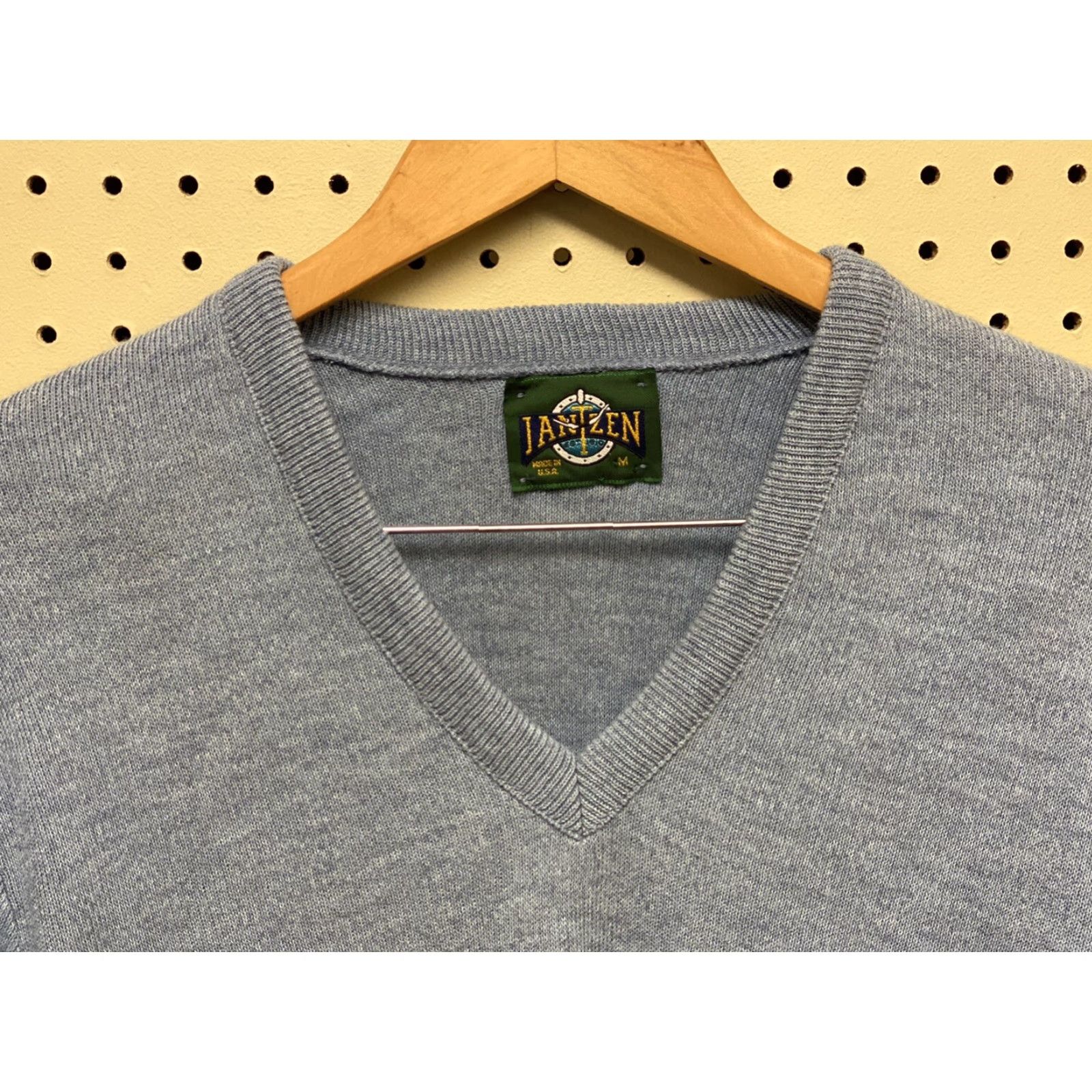 Vintage VINTAGE Janzen Men Blue Pullover V-Neck Sweater Made in USA Golf M Medium Size US M / EU 48-50 / 2 - 3 Thumbnail