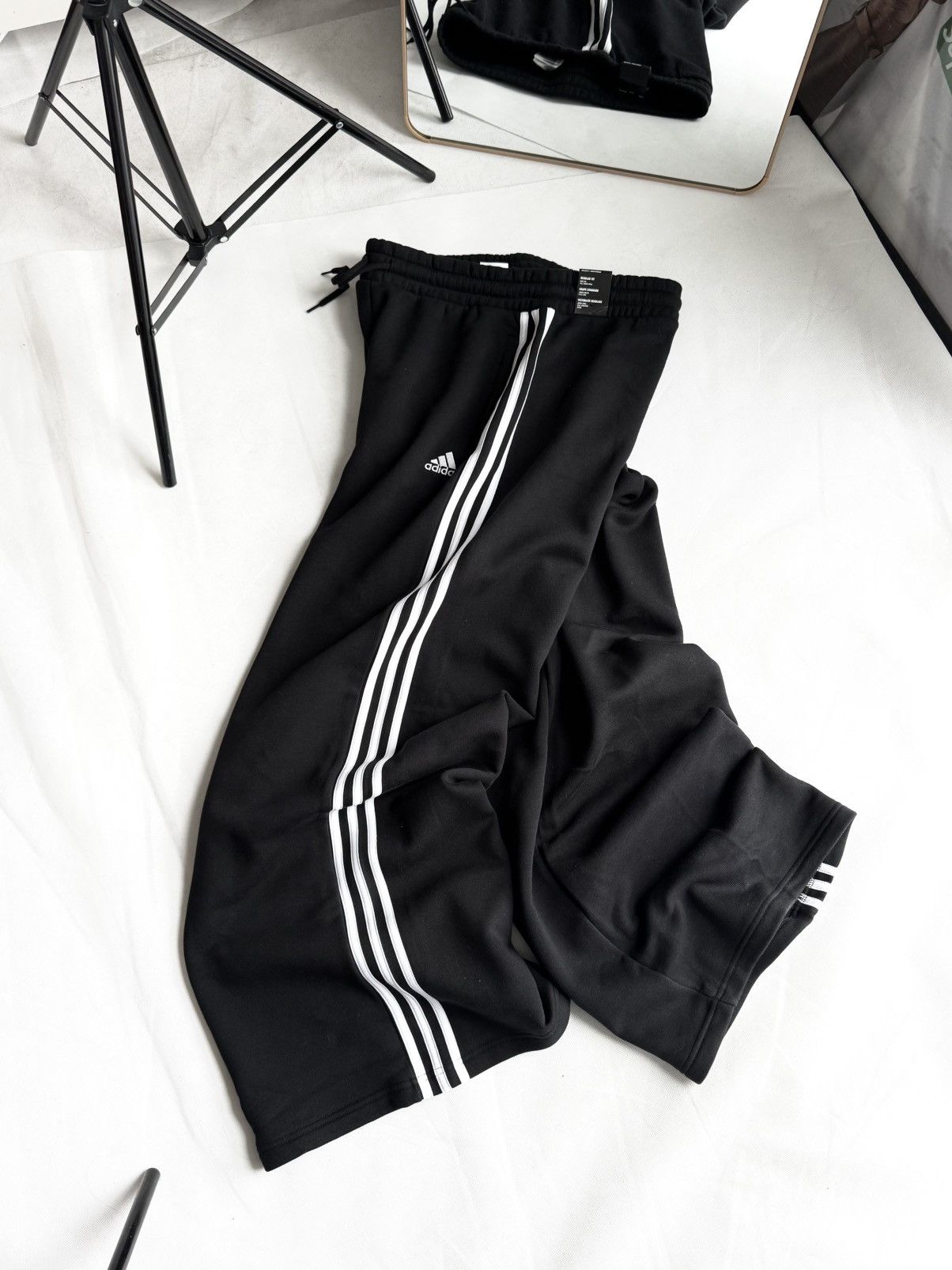 Adidas Adidas Balenciaga Style baggy Track Pants Hype Sweatpants Size US 32 / EU 48 - 1 Thumbnail