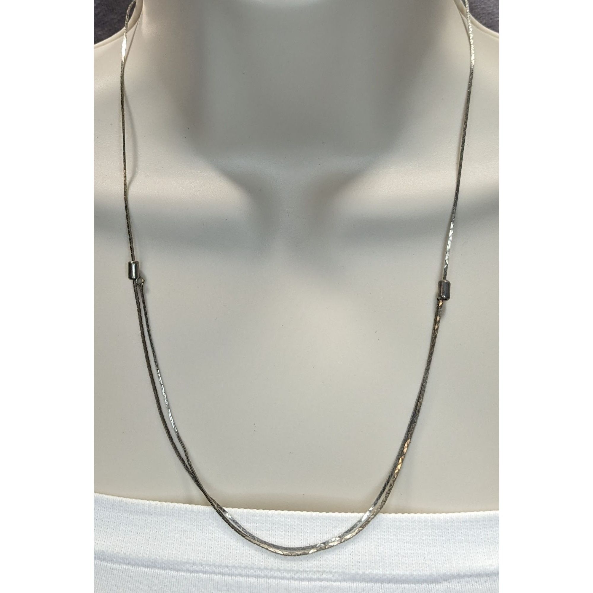 Other Vintage Adjustable 20" Silver-Tone Chain Necklace Size ONE SIZE - 1 Thumbnail