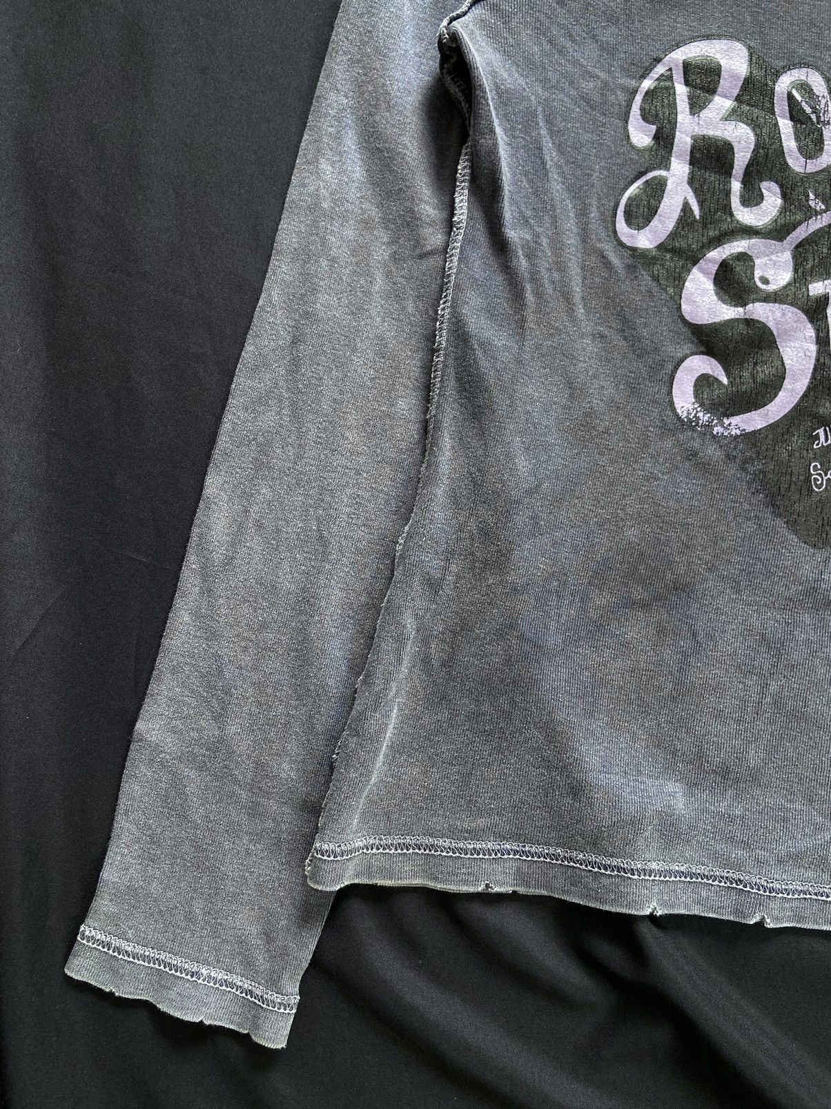 Band Tees × The Rolling Stones × Vintage ROLLING STONES ITS ONLY ROCK N ROLL DISTRESSED LONG SLEEVE Size US XS / EU 42 / 0 - 4 Thumbnail
