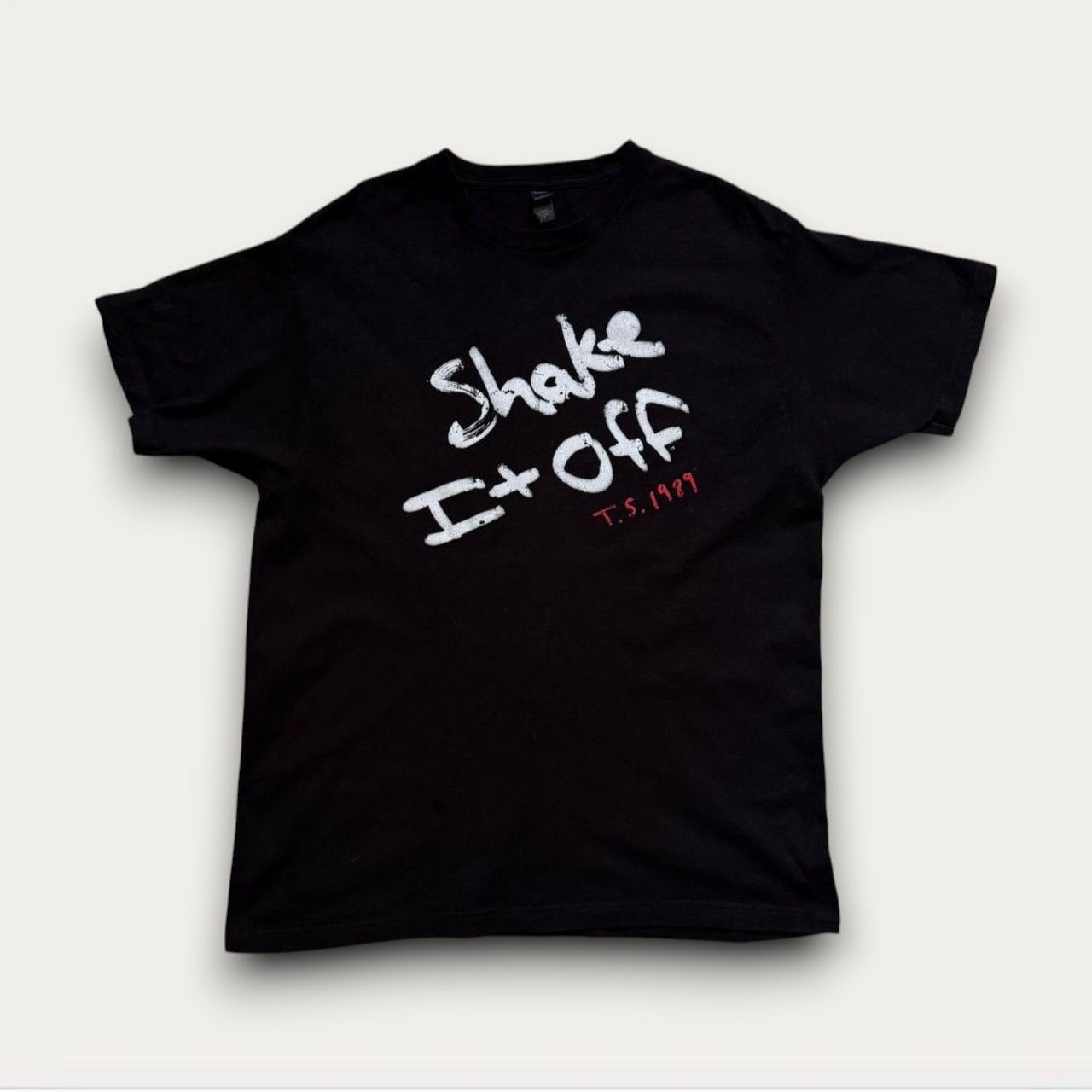Band Tees Taylor Swift Shake It Off T.S. 1989 Tee Size US XL / EU 56 / 4 - 1 Thumbnail