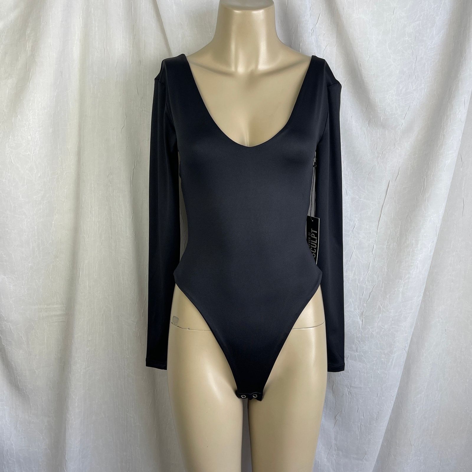 Forever 21 Forever 21 Black Contour Sculpt Satin Thong Bodysuit NWT XS Size XS / US 0-2 / IT 36-38 - 1 Thumbnail