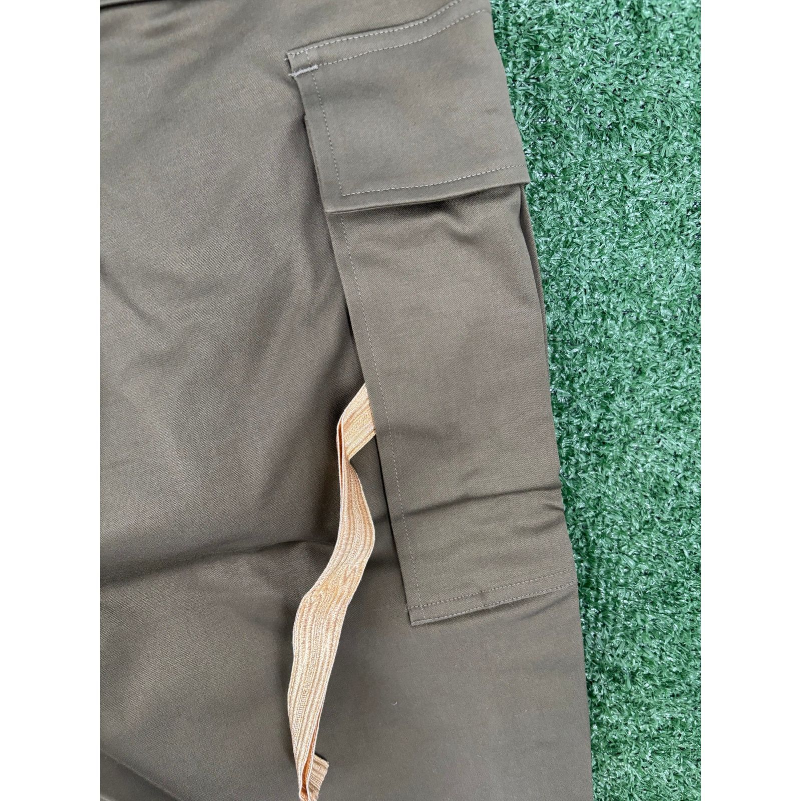 Mastermind Japan Mastermind World Parachute Olive Cargo Pants Size Medium Size US 32 / EU 48 - 5 Thumbnail