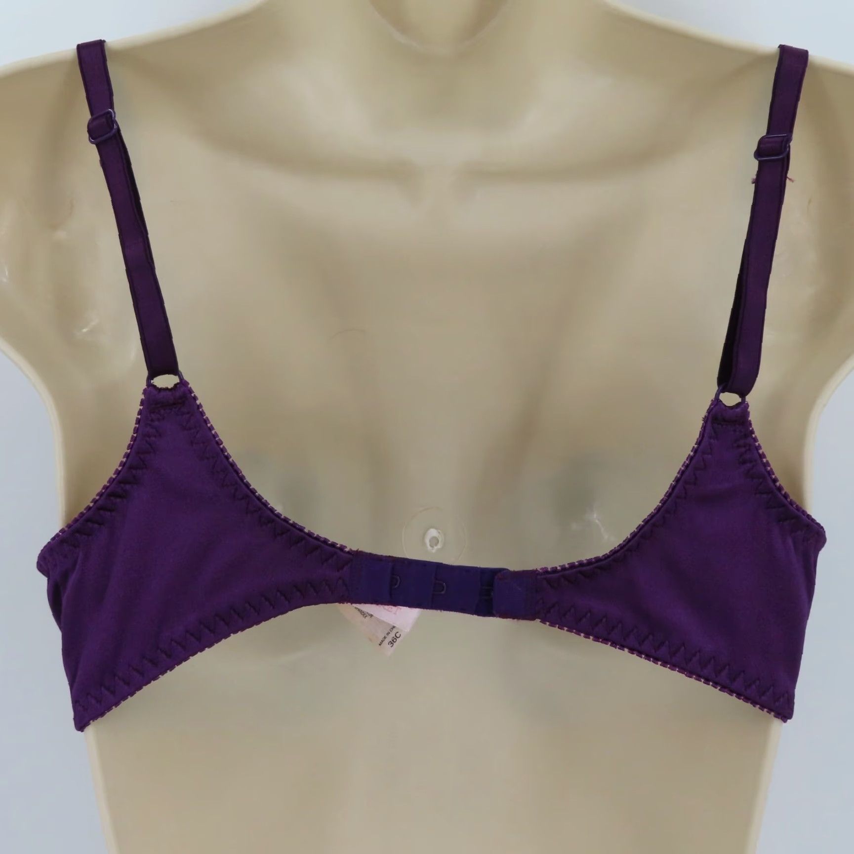Victoria's Secret VINTAGE Victoria's Secret 36C Purple Floral Lace Bra Underwire Padded Balconette Size ONE SIZE - 6 Thumbnail