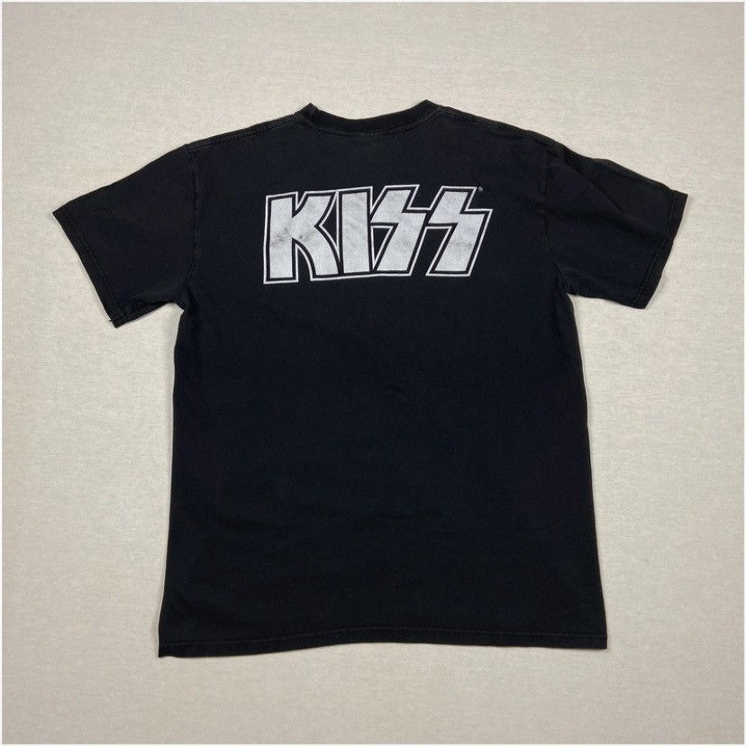 Vintage Vintage Kiss T-shirt Size US XL / EU 56 / 4 - 7 Thumbnail