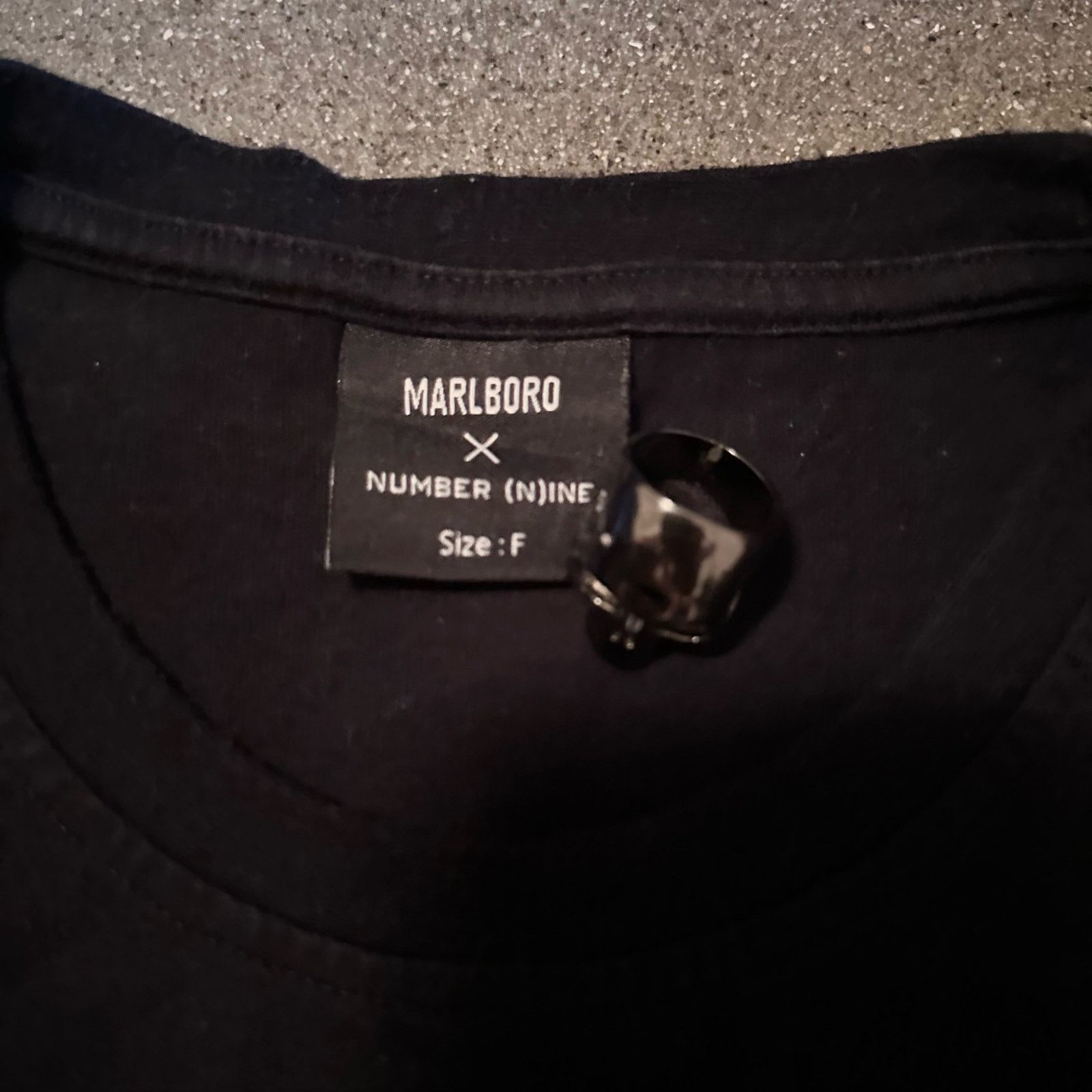 Number (N)ine Number (N)ine Marlboro Shield Graphic Tee Shirt Size US M / EU 48-50 / 2 - 2 Thumbnail