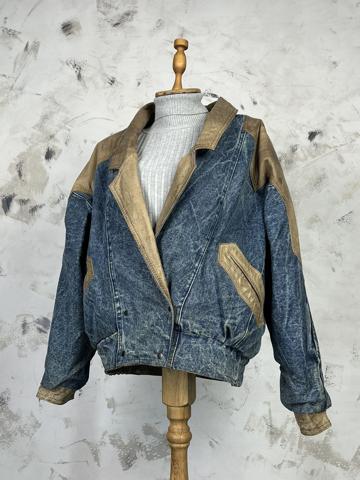 Vintage Vintage Reversible Leather Denim Bomber Jacket Size L - XL Size L / US 10 / IT 46 - 11 Thumbnail