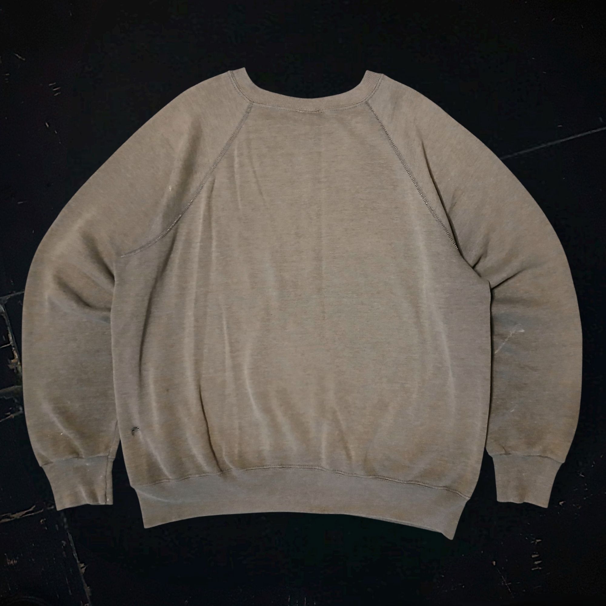 Lee Vtg 90s Lee Gray Sun Faded Raglan Crewneck Sweatshirt XL USA Size US XL / EU 56 / 4 - 4 Thumbnail