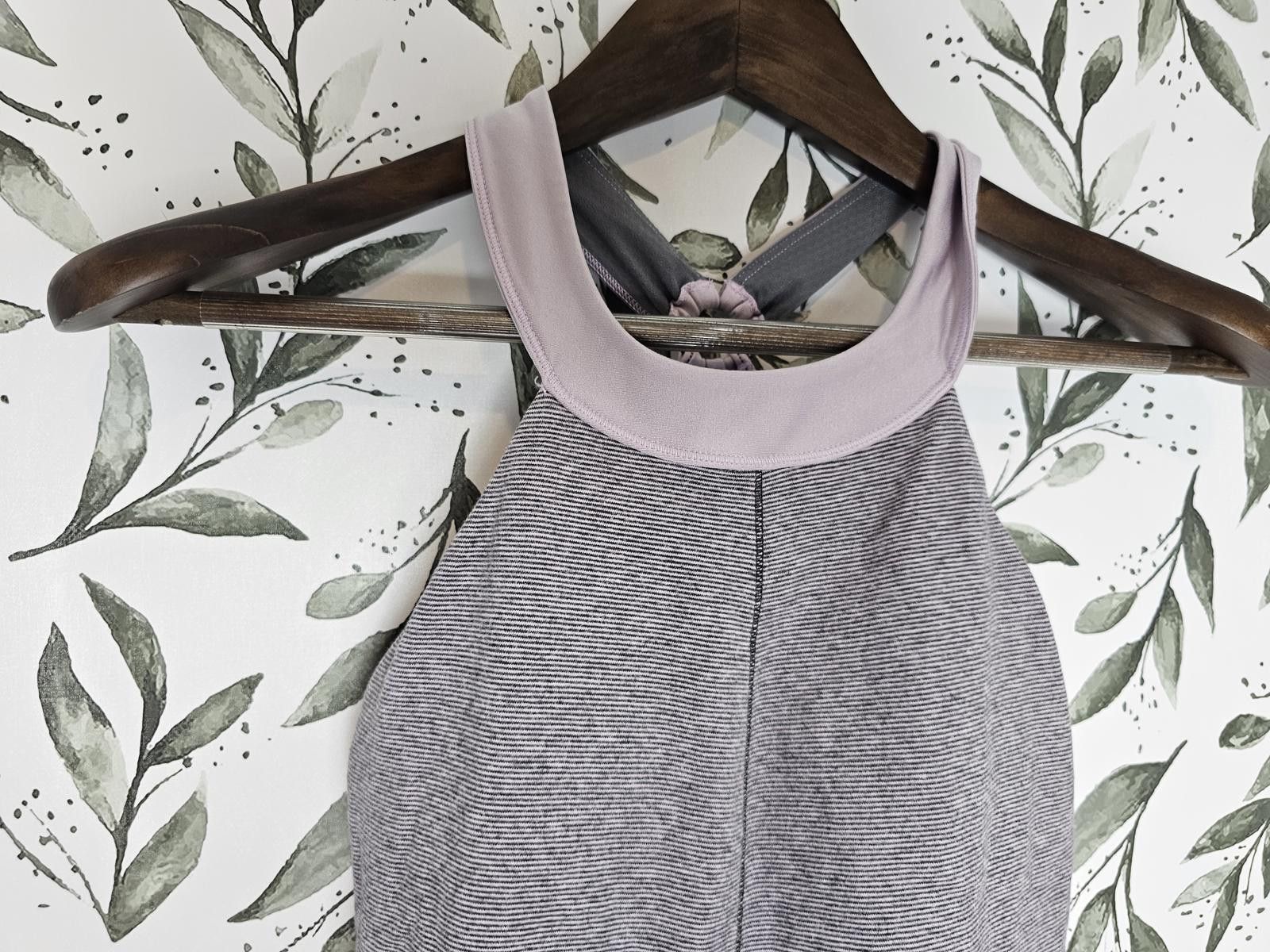 Lululemon Lululemon Yoga Top Gray/Black/Pink Womens Size S/M Athletic Size ONE SIZE - 3 Thumbnail